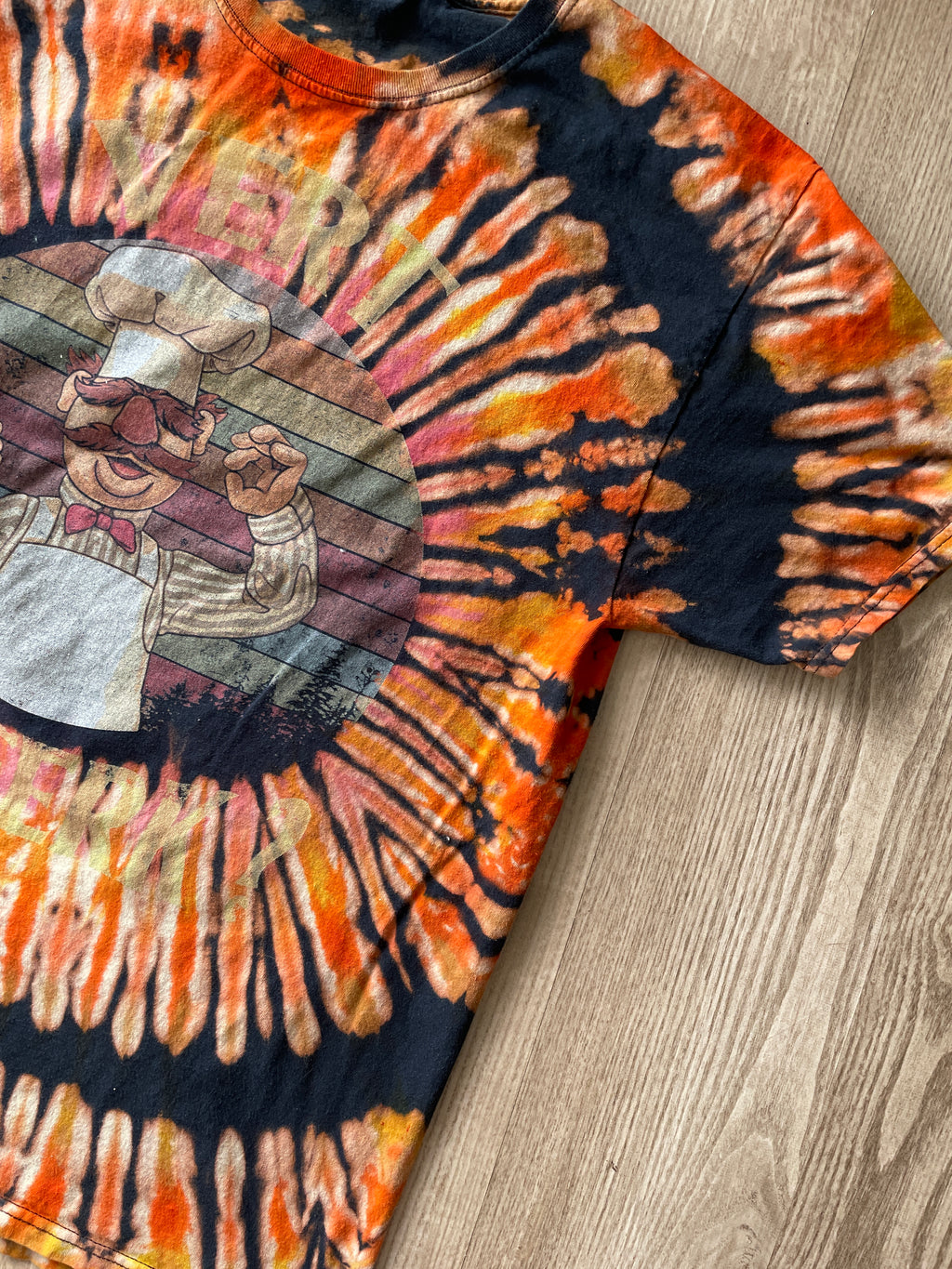 LARGE Men’s WTF Vert Der Ferk? Reverse Tie Dye Short Sleeve T-Shirt | One-Of-a-Kind Upcycled Black and Orange Pleated Top