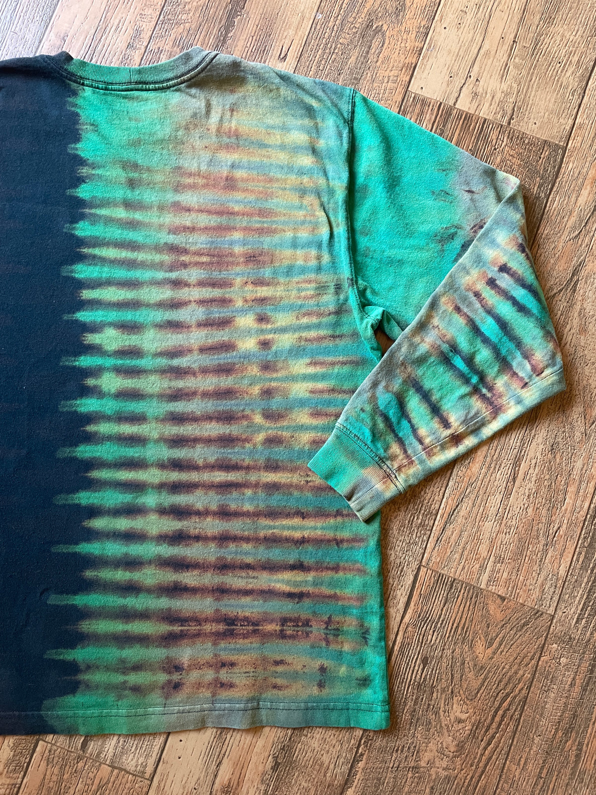 Carhartt Loose Fit Black & Green Tie Dye Long Sleeve T-Shirt | Men's Medium
