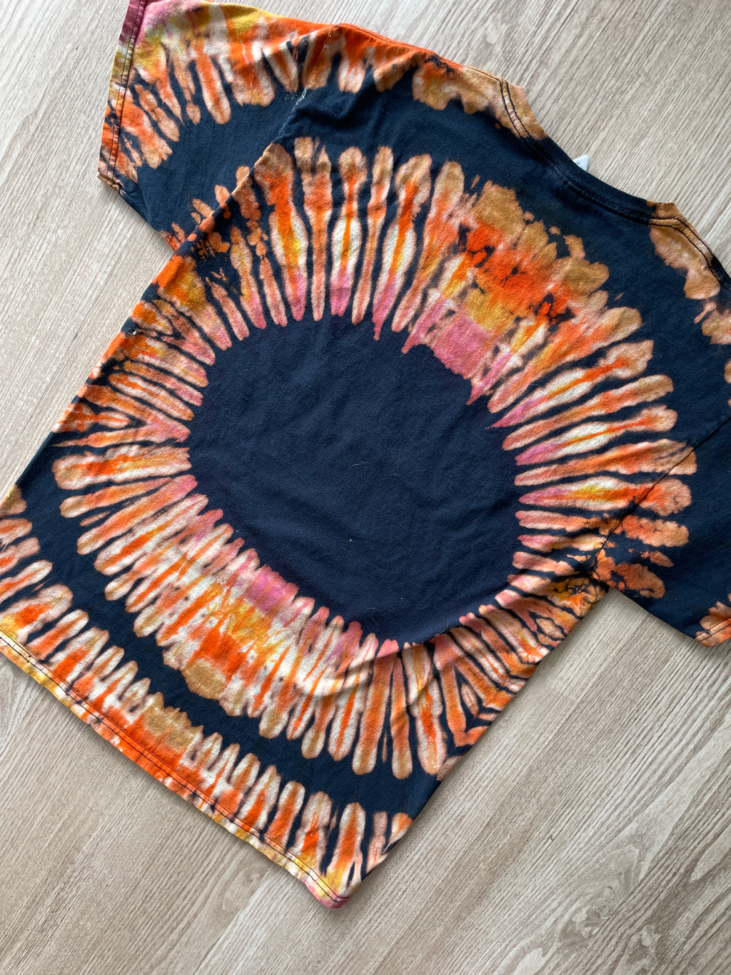 LARGE Men’s WTF Vert Der Ferk? Reverse Tie Dye Short Sleeve T-Shirt | One-Of-a-Kind Upcycled Black and Orange Pleated Top