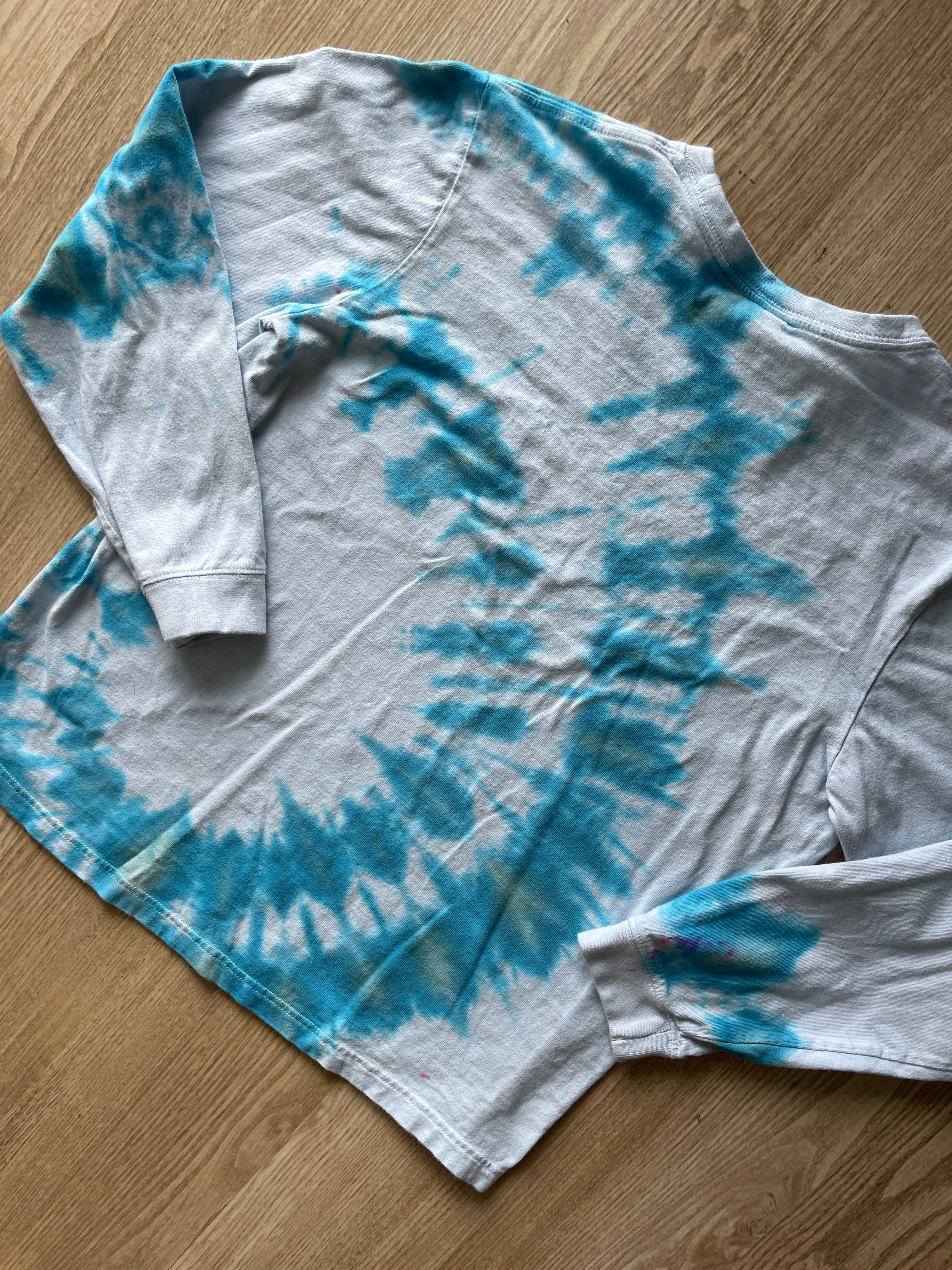 MEDIUM Men's Desert Cactus Tie Dye Long Sleeve T-Shirt | One-Of-a-Kind Blue and White Spiral Short Sleeve