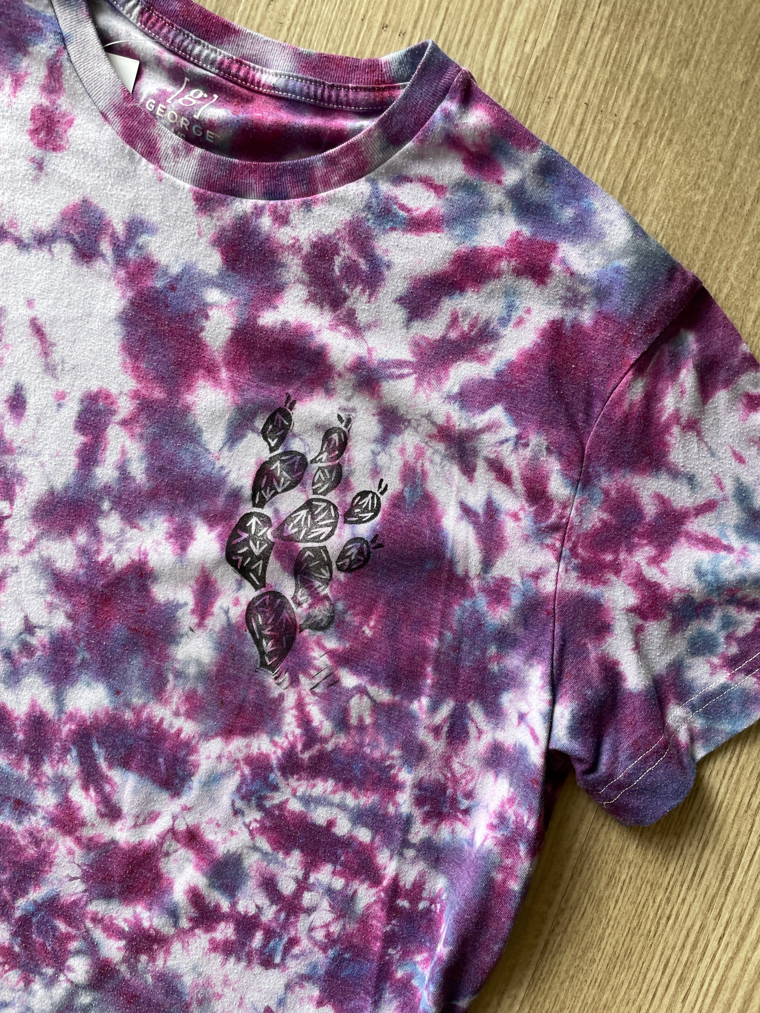 LARGE Men's Prickly Pear Cactus Tie Dye T-Shirt | One-Of-a-Kind Shades of Purple Crumpled Short Sleeve