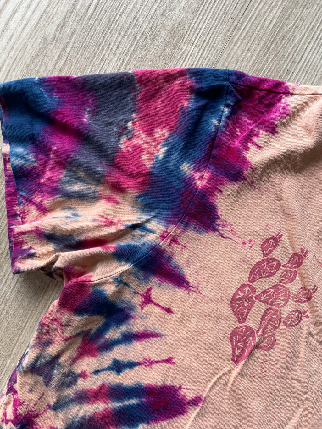 LARGE Men's Prickly Pear Cactus Tie Dye T-Shirt | One-Of-a-Kind Pink and Purple Spiral Short Sleeve