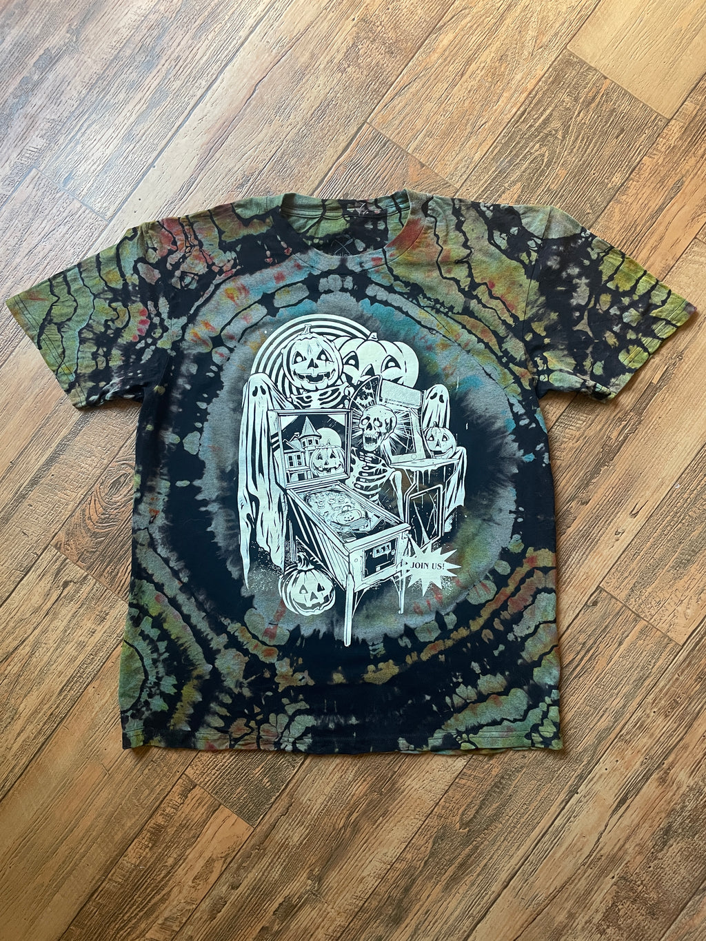 Halloween Pumpkin Pinball Reverse Tie Dye Short Sleeve T-Shirt | Men's Large