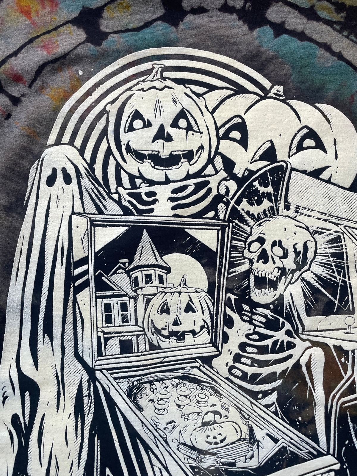 Halloween Pumpkin Pinball Reverse Tie Dye Short Sleeve T-Shirt | Men's Large