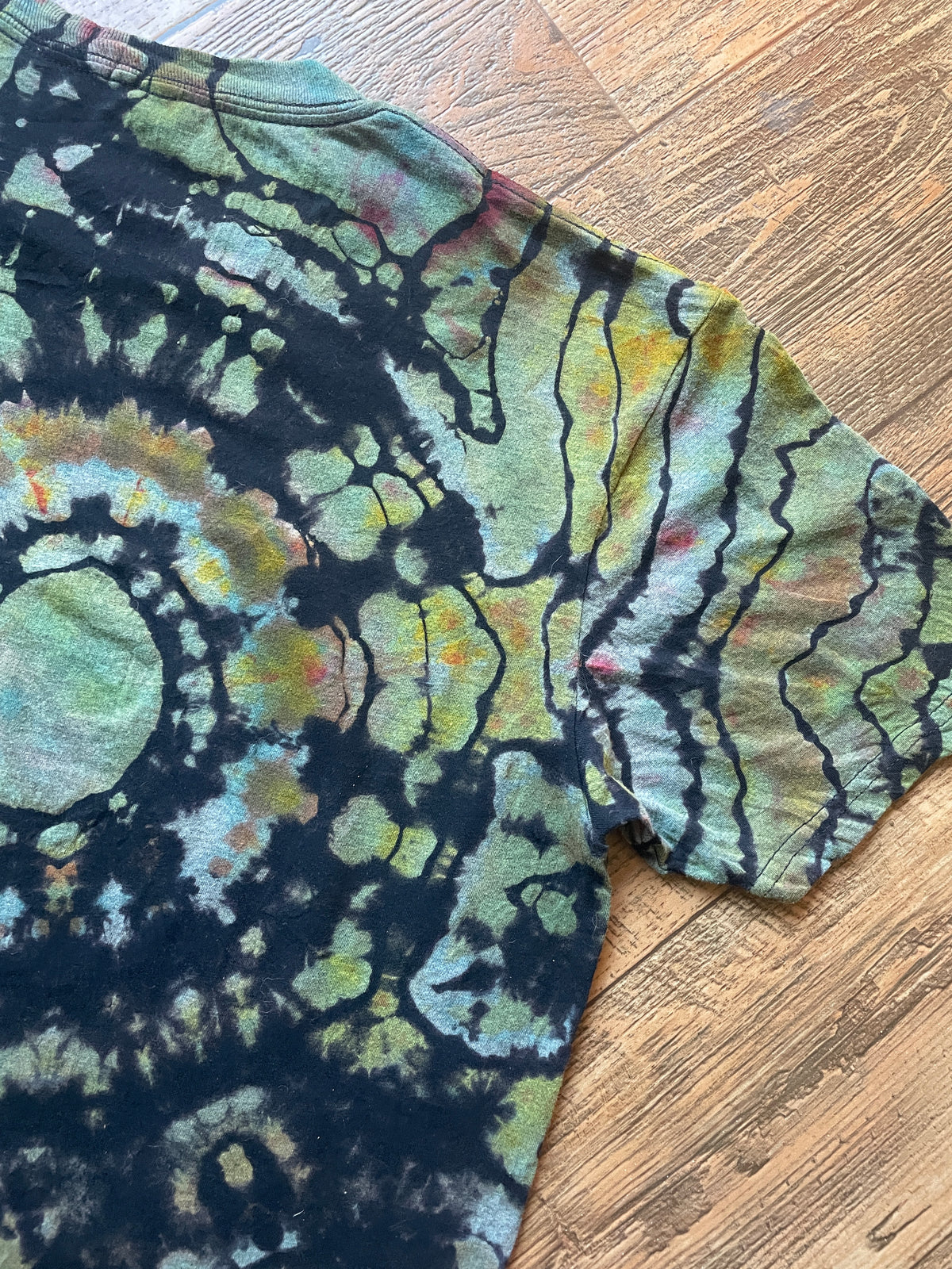 Halloween Pumpkin Pinball Reverse Tie Dye Short Sleeve T-Shirt | Men's Large