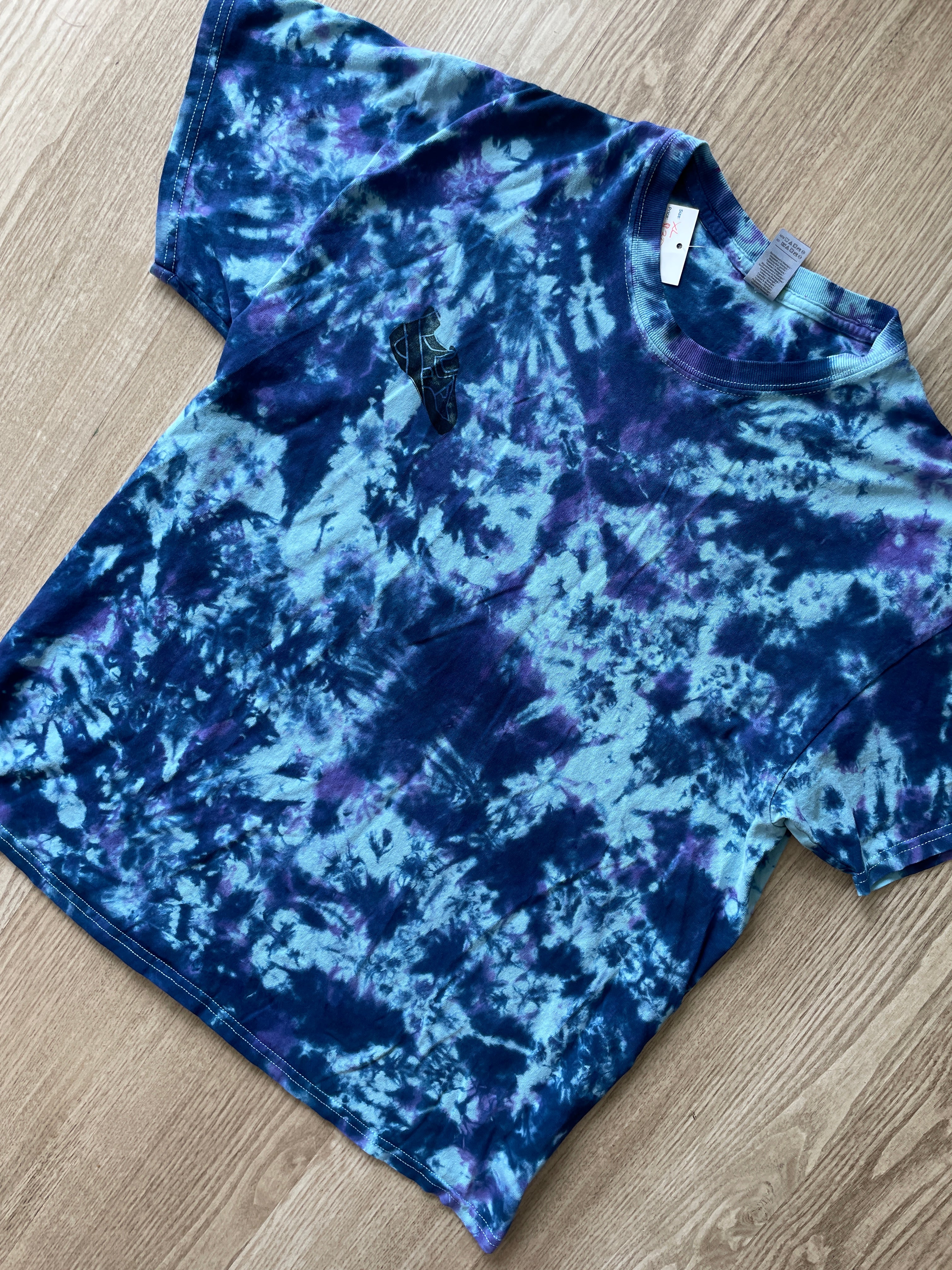 XL Men’s Climbing Shoe Tie Dye T-Shirt | One-Of-a-Kind Blue and Purple Crumpled Short Sleeve