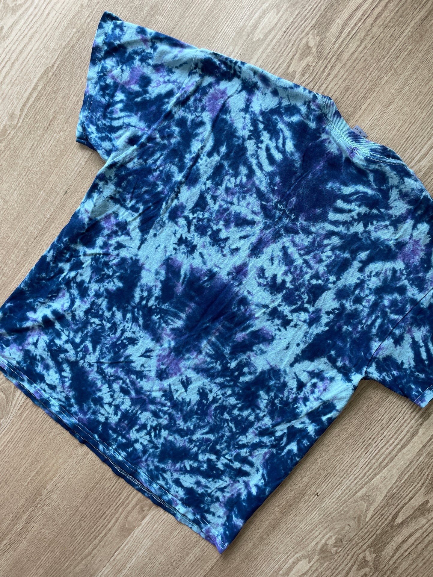 XL Men’s Climbing Shoe Tie Dye T-Shirt | One-Of-a-Kind Blue and Purple Crumpled Short Sleeve