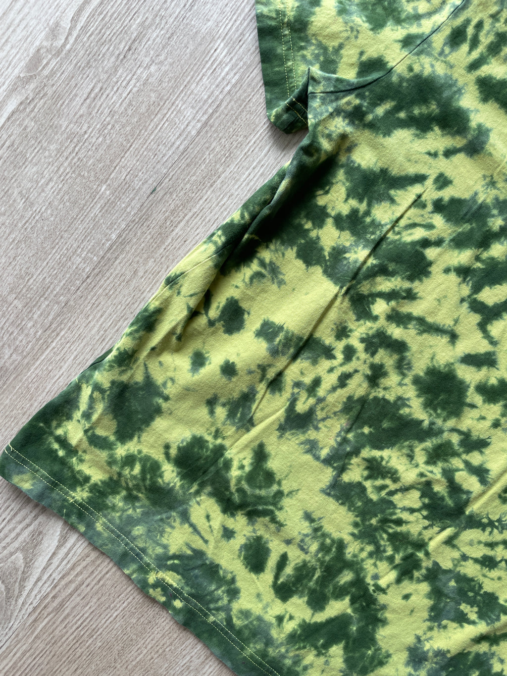LARGE Men’s Prickly Pear Cactus Tie Dye T-Shirt | One-Of-a-Kind Yellow and Green Crumpled Short Sleeve