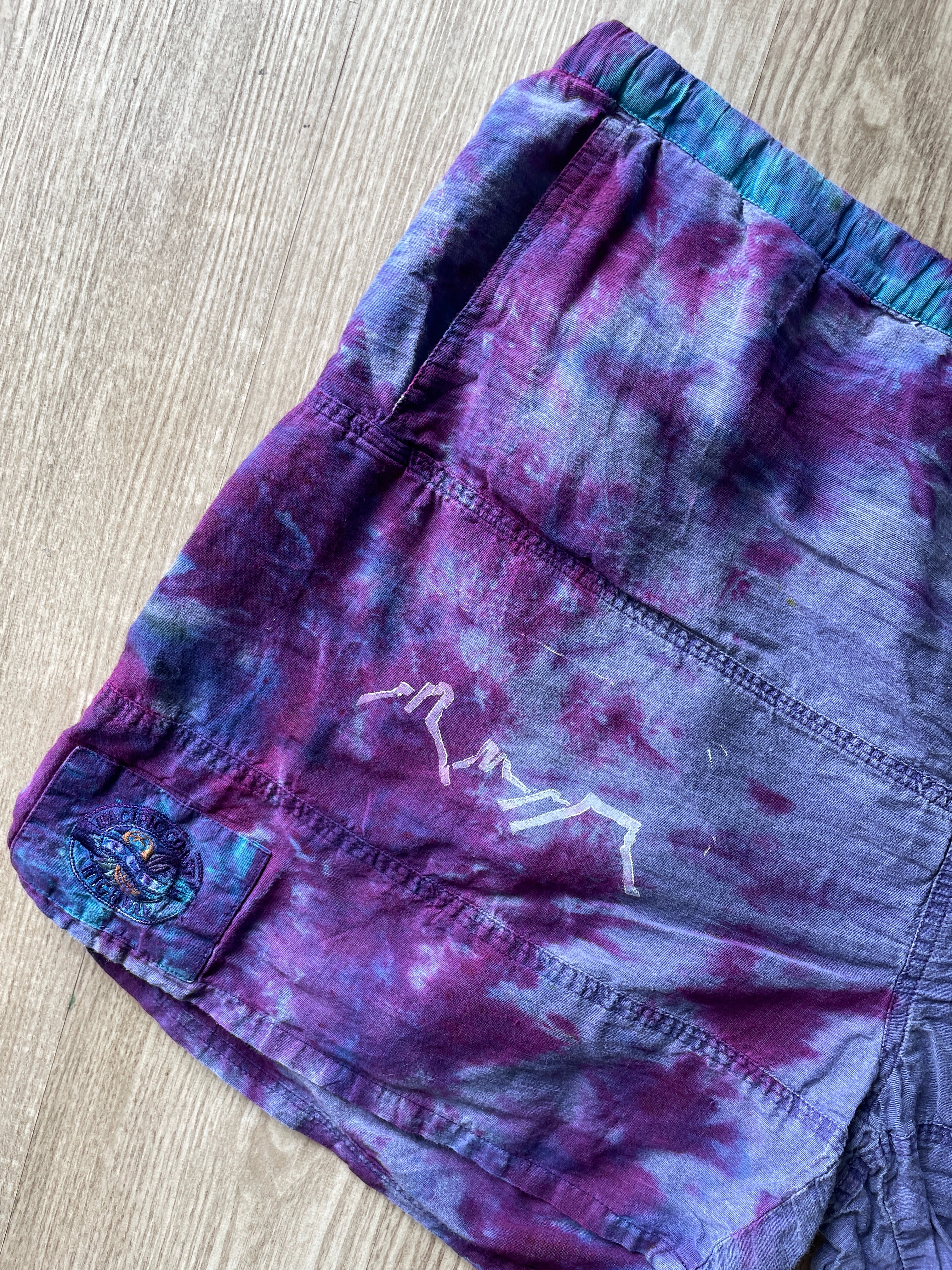 2XL Men’s Pacific Coast Highway Tie Dye Vintage Chino Shorts | One-Of-a-Kind Upcycled Blue and Purple Crumpled Casual Shorts