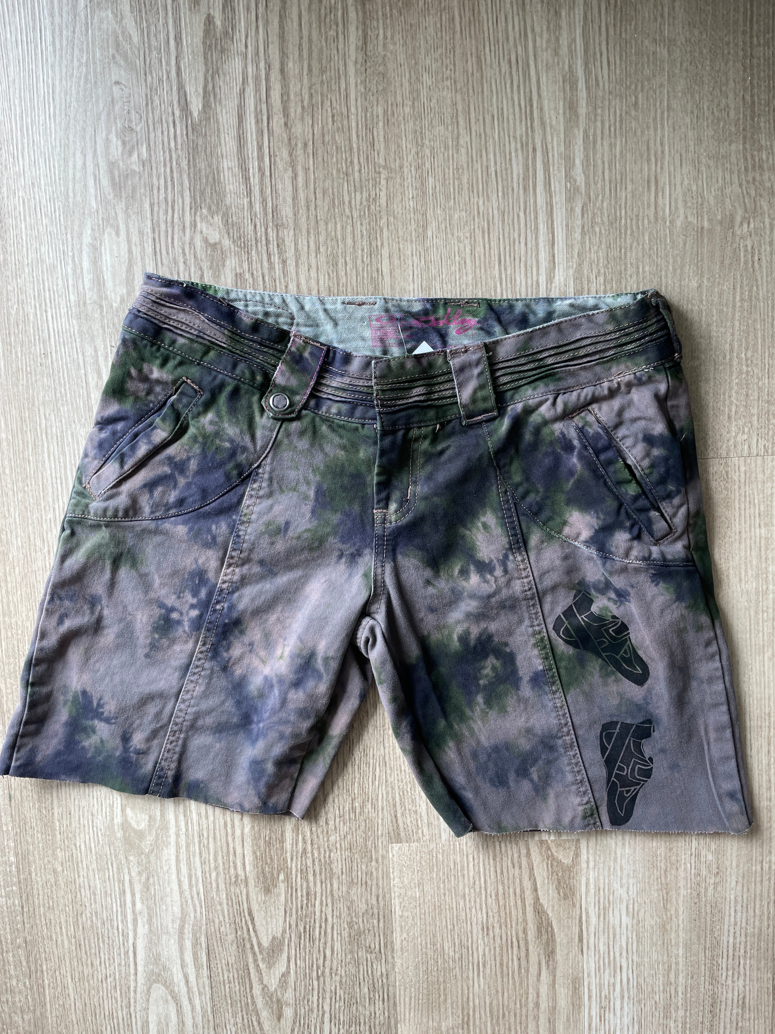 Women's Size 10 Oakley Tie Dye Casual Cutoff Shorts | One-Of-a-Kind Upcycled Brown, Green, and Blue Crumpled Casual Shorts