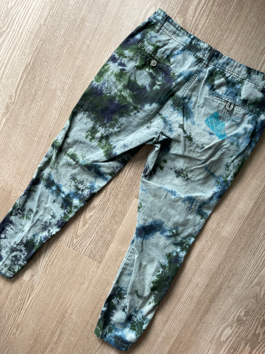 Women's Size 6 Woolrich Tie Dye Casual Pants | One-Of-a-Kind Upcycled Green and Blue Crumpled Climbing Pants