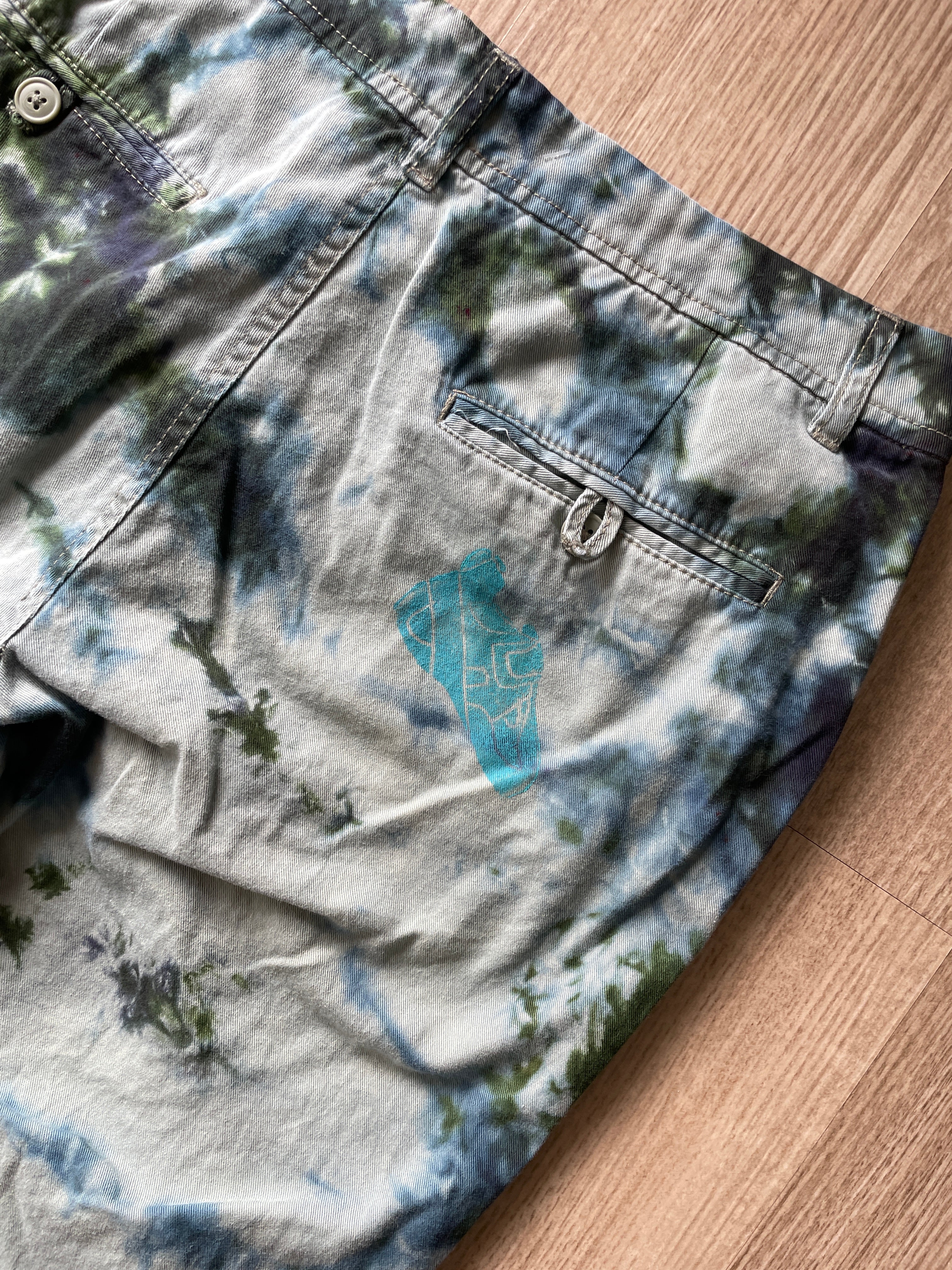 Women's Size 6 Woolrich Tie Dye Casual Pants | One-Of-a-Kind Upcycled Green and Blue Crumpled Climbing Pants