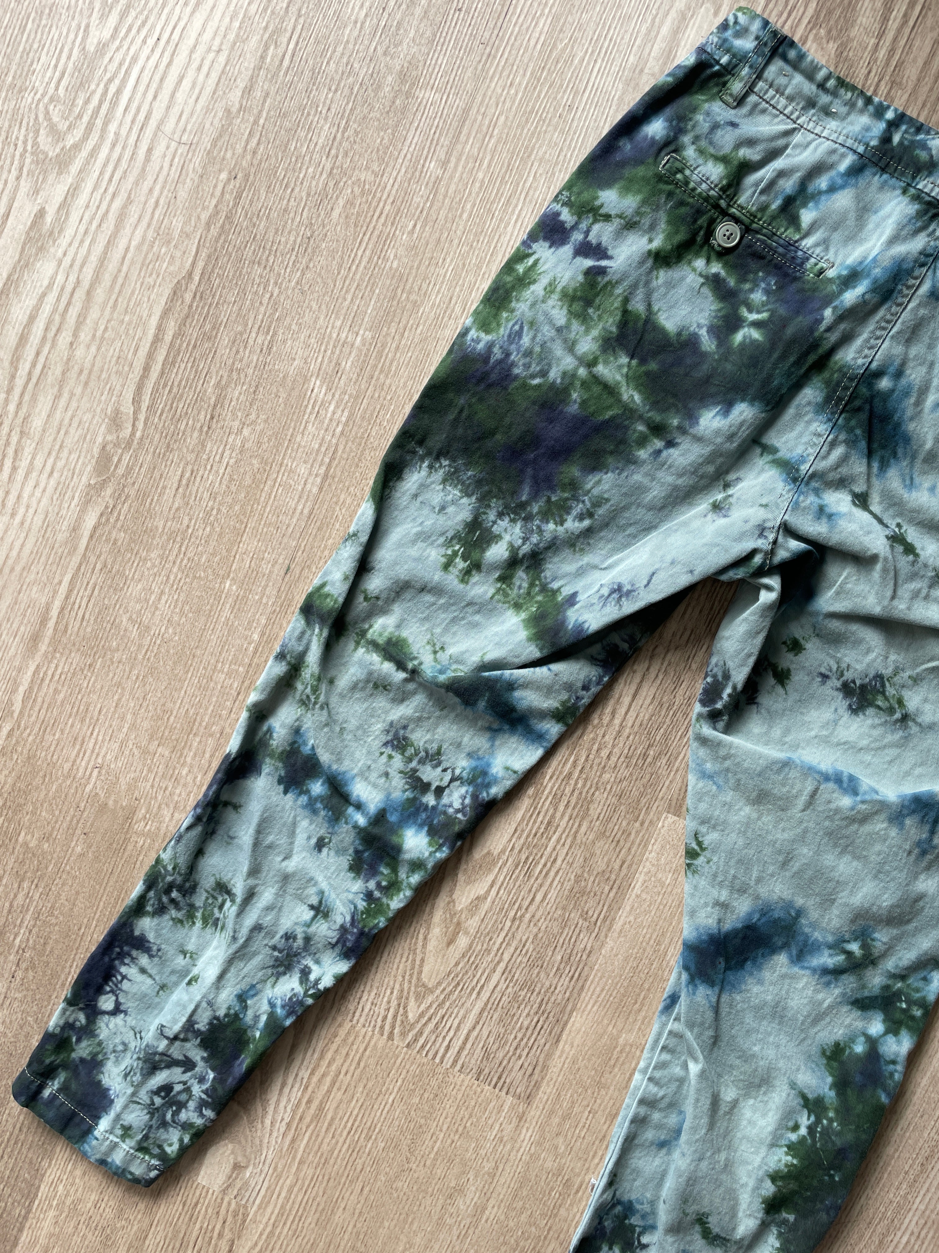 Women's Size 6 Woolrich Tie Dye Casual Pants | One-Of-a-Kind Upcycled Green and Blue Crumpled Climbing Pants