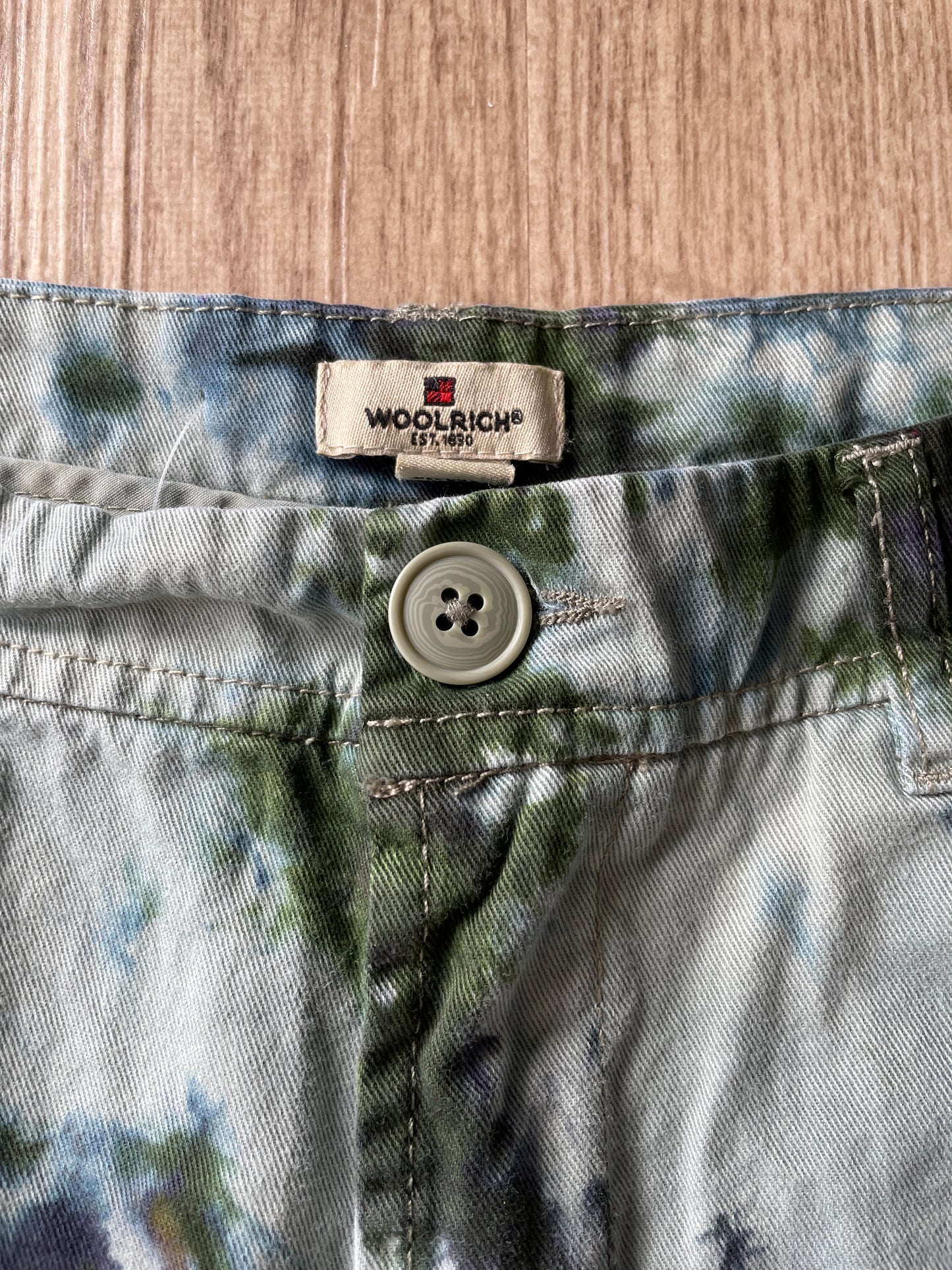 Women's Size 6 Woolrich Tie Dye Casual Pants | One-Of-a-Kind Upcycled Green and Blue Crumpled Climbing Pants