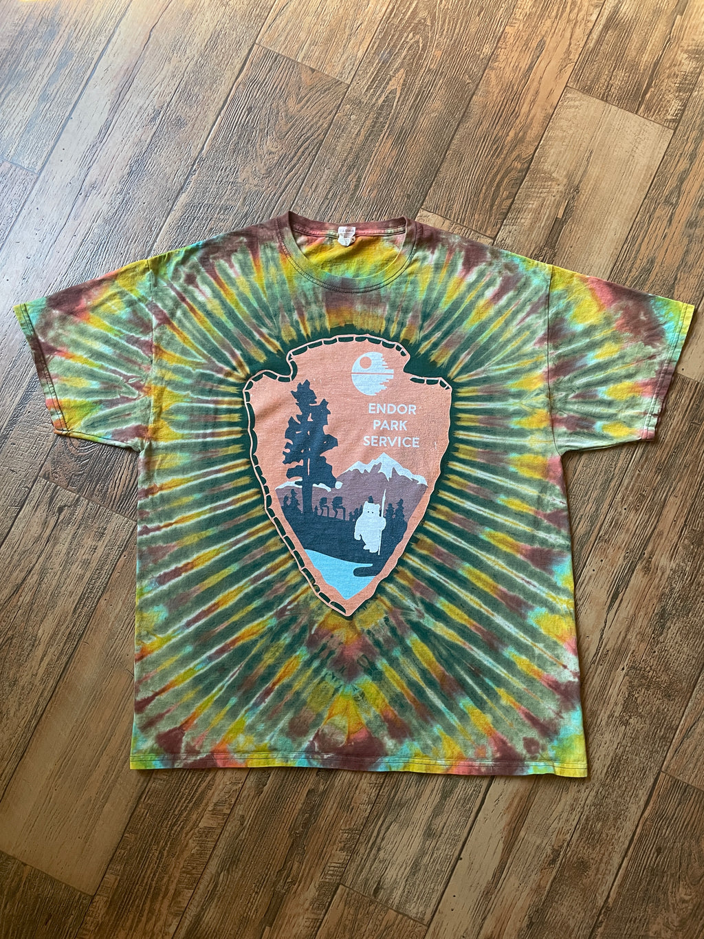 Star Wars Endor Park Service Green and Gold Tie Dye Short Sleeve T-Shirt | Men's XL