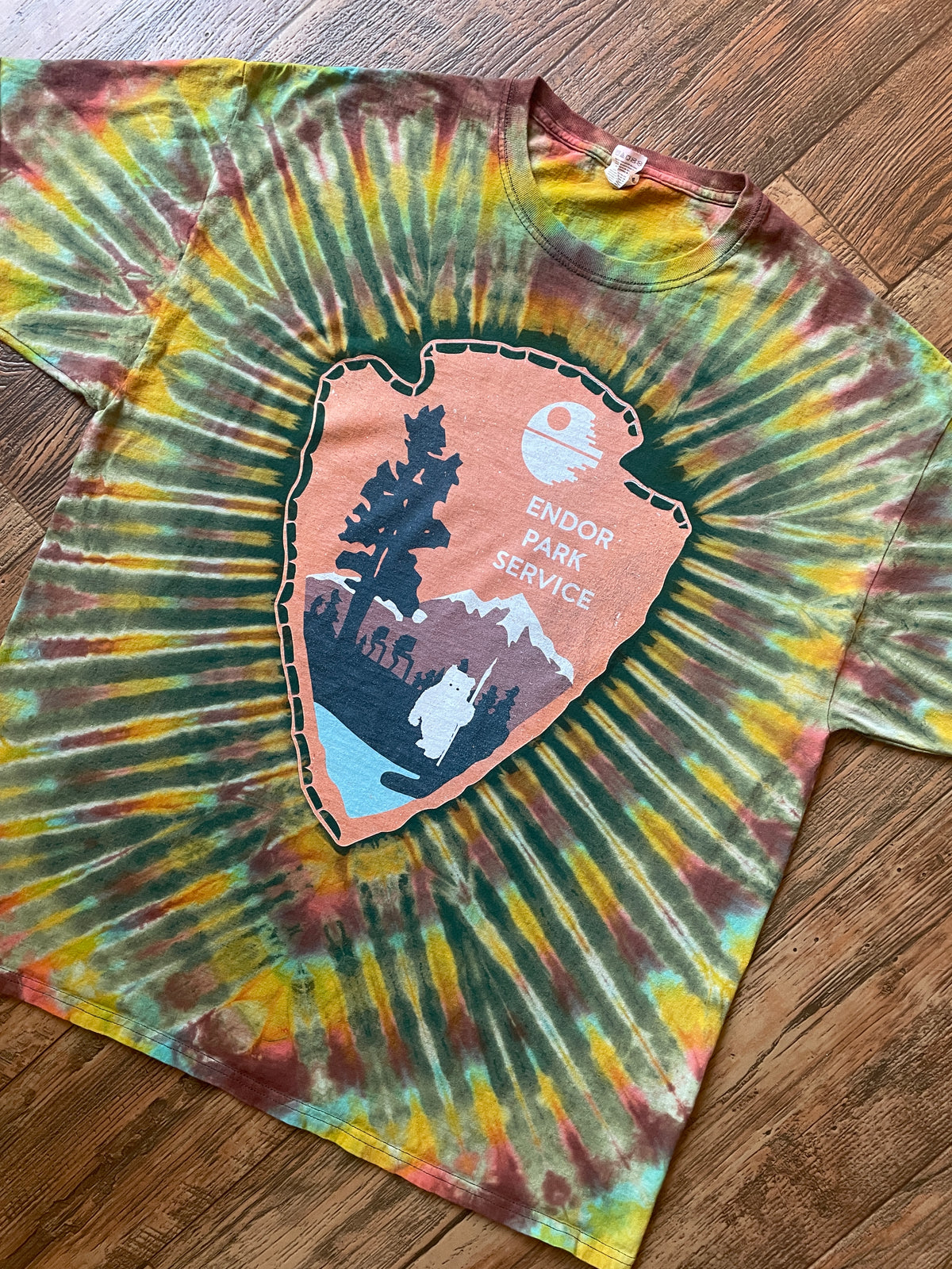 Star Wars Endor Park Service Green and Gold Tie Dye Short Sleeve T-Shirt | Men's XL