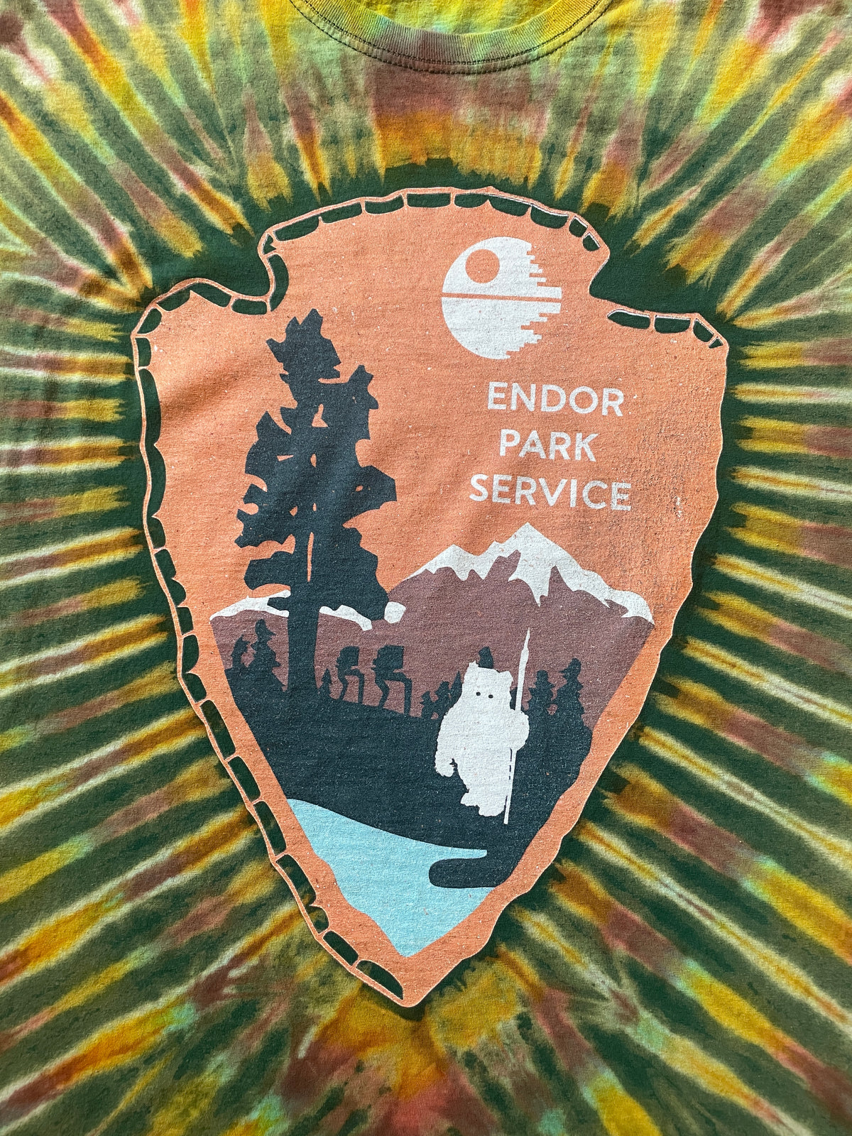 Star Wars Endor Park Service Green and Gold Tie Dye Short Sleeve T-Shirt | Men's XL