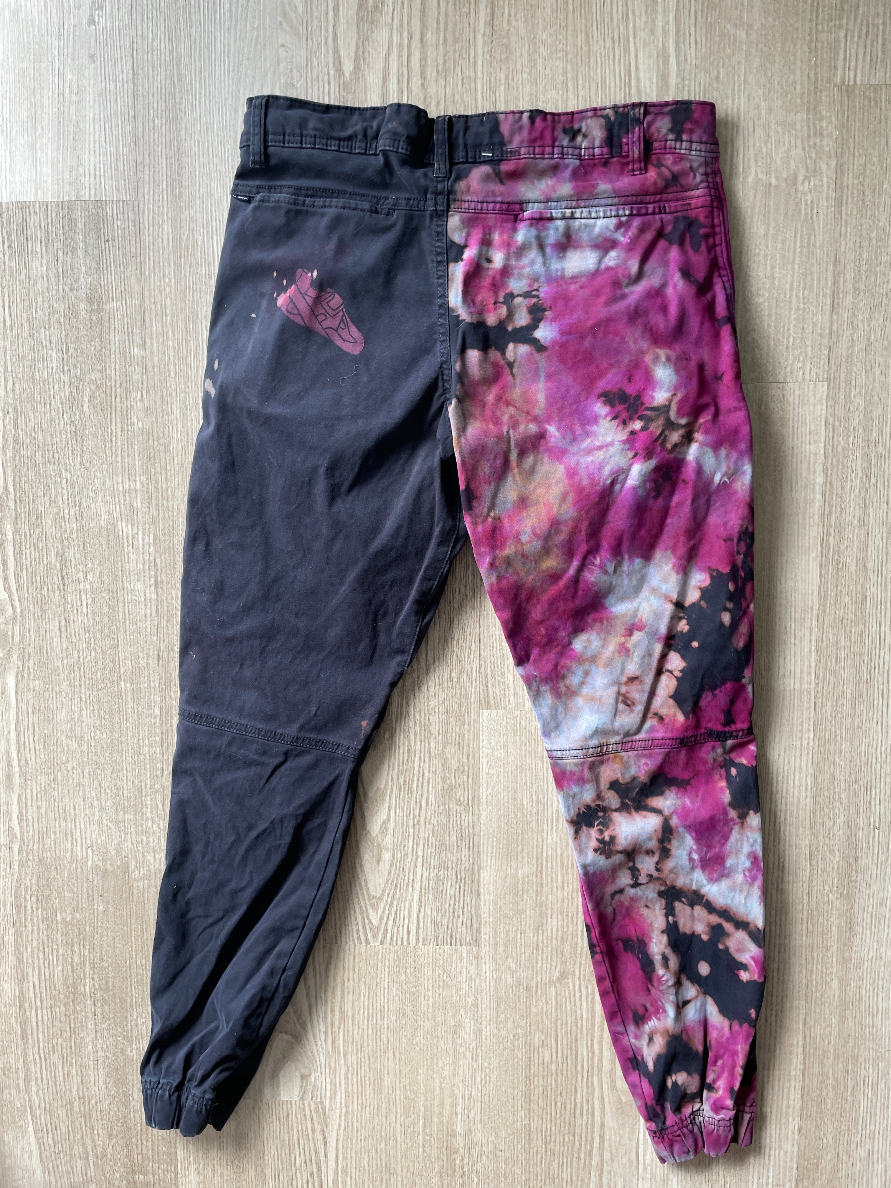 Men’s Size 30 tentree In Motion Tie Dye Jogger Pants | One-Of-a-Kind Upcycled Black and Pink Crumpled Climbing Pants
