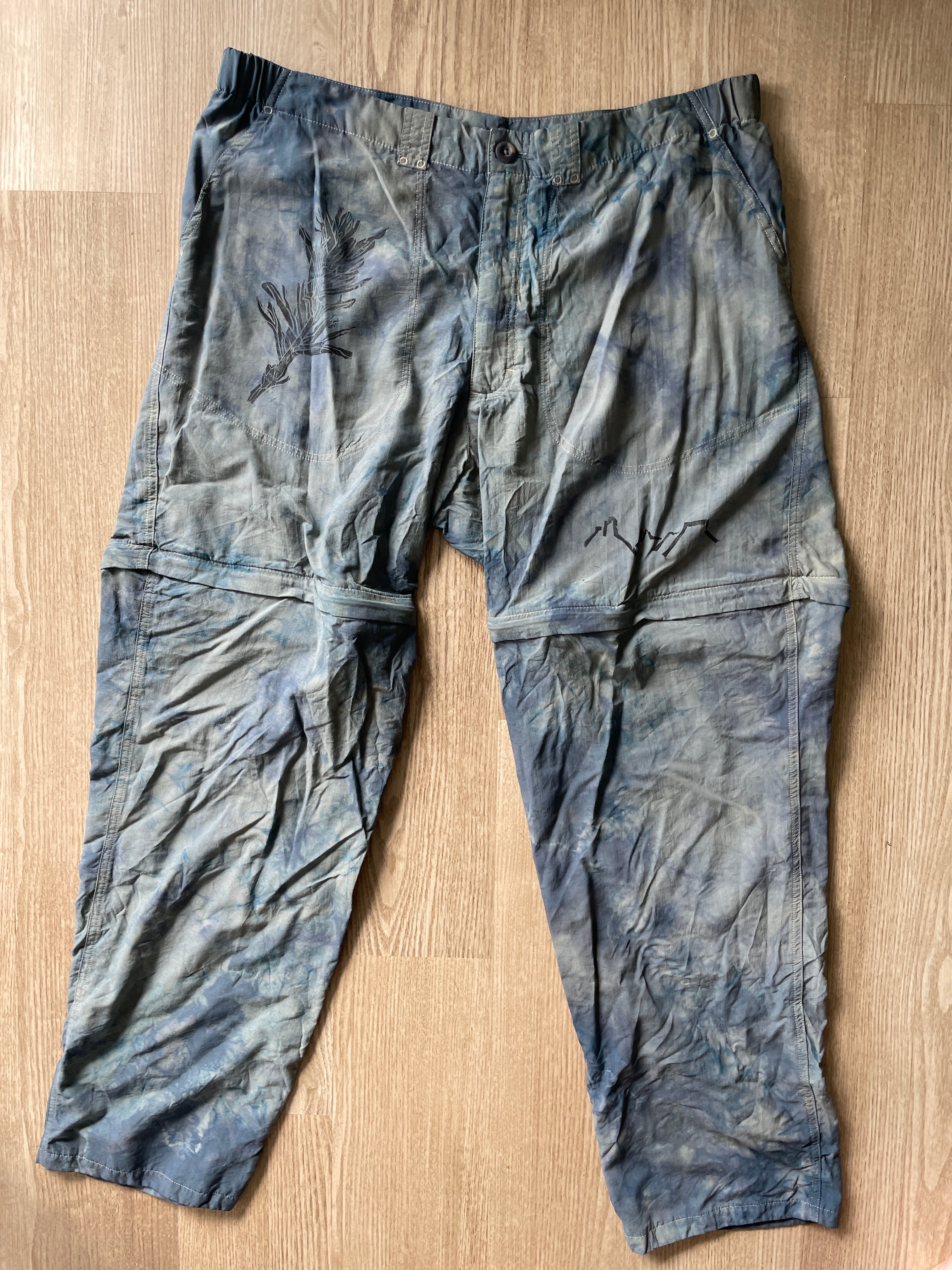 XL Men’s Patagonia Quandary Convertible Tie Dye Pants with Handprinted Graphics | One-Of-a-Kind Upcycled Blue and Gray Crumpled Pant/Short Combo