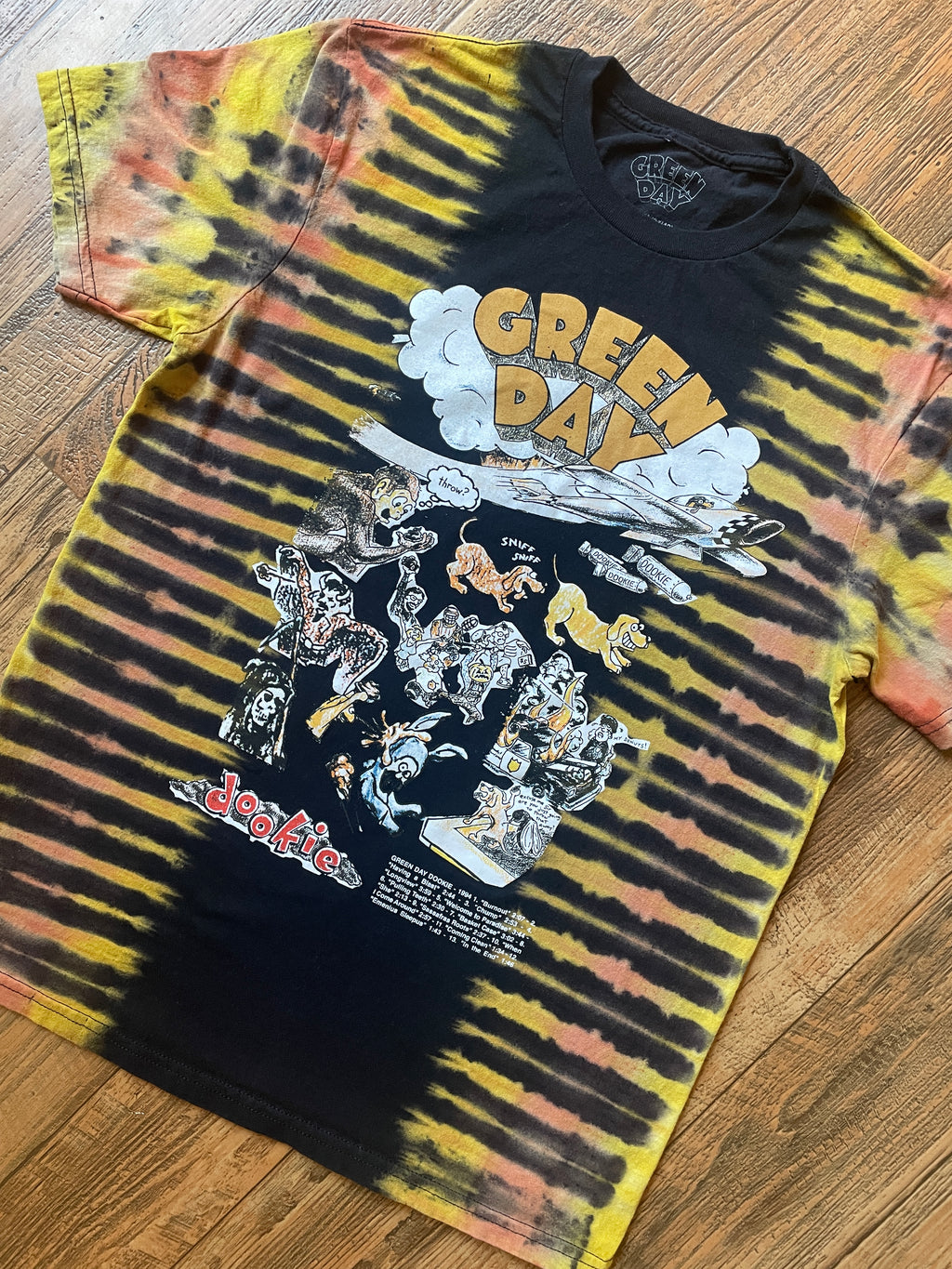 Green Day Dookie Black and Orange Reverse Tie Dye Short Sleeve T-Shirt | Men's Medium