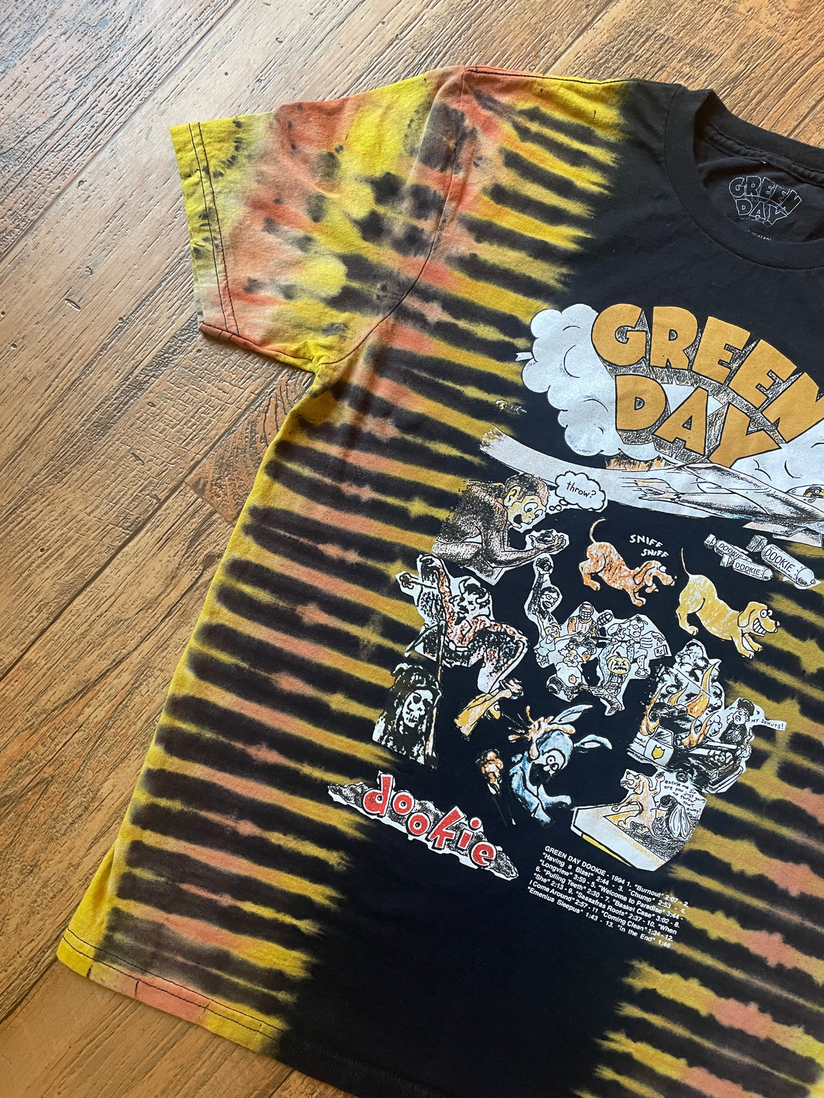 Green Day Dookie Black and Orange Reverse Tie Dye Short Sleeve T-Shirt | Men's Medium