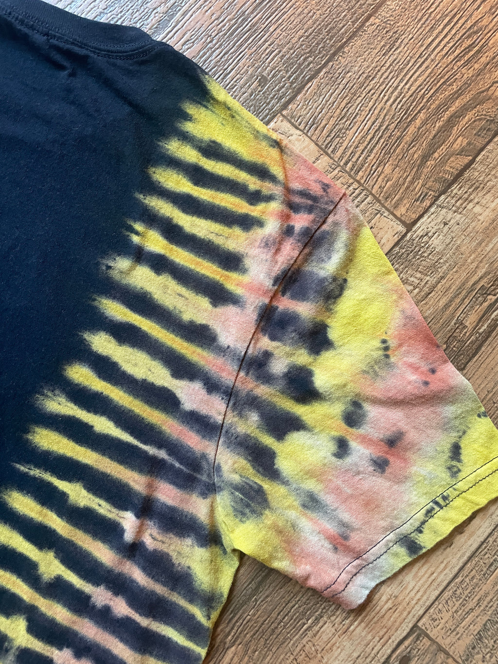 Green Day Dookie Black and Orange Reverse Tie Dye Short Sleeve T-Shirt | Men's Medium