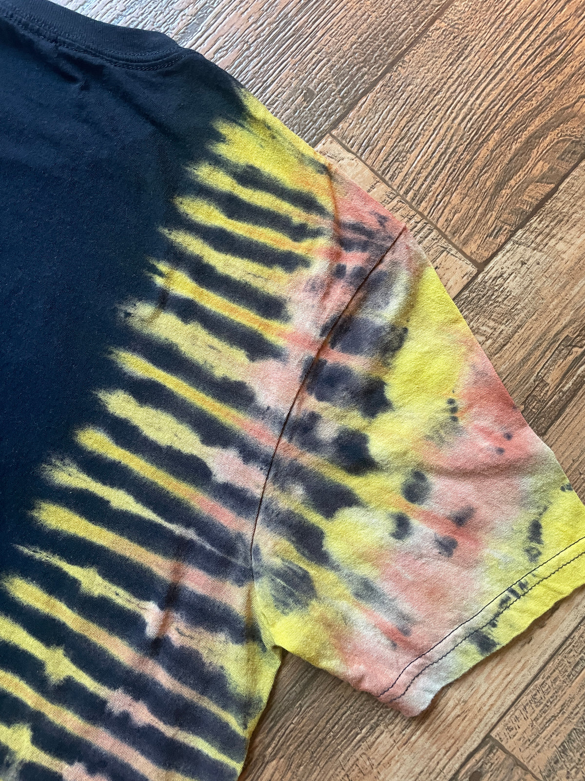 Green Day Dookie Black and Orange Reverse Tie Dye Short Sleeve T-Shirt | Men's Medium