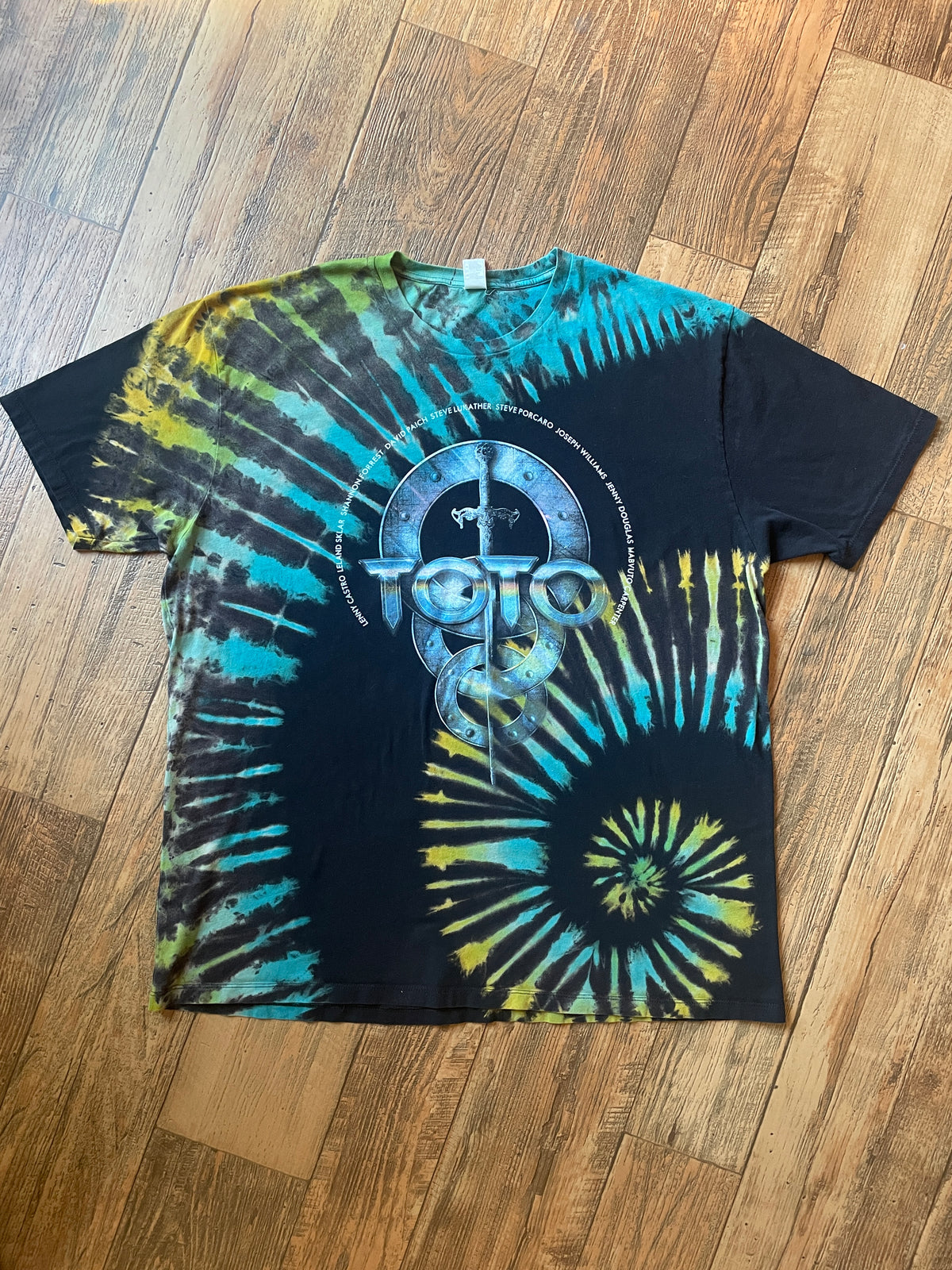 Toto 40th Anniversary Black, Blue, and Green Reverse Tie Dye Short Sleeve T-Shirt | Men's 2XL