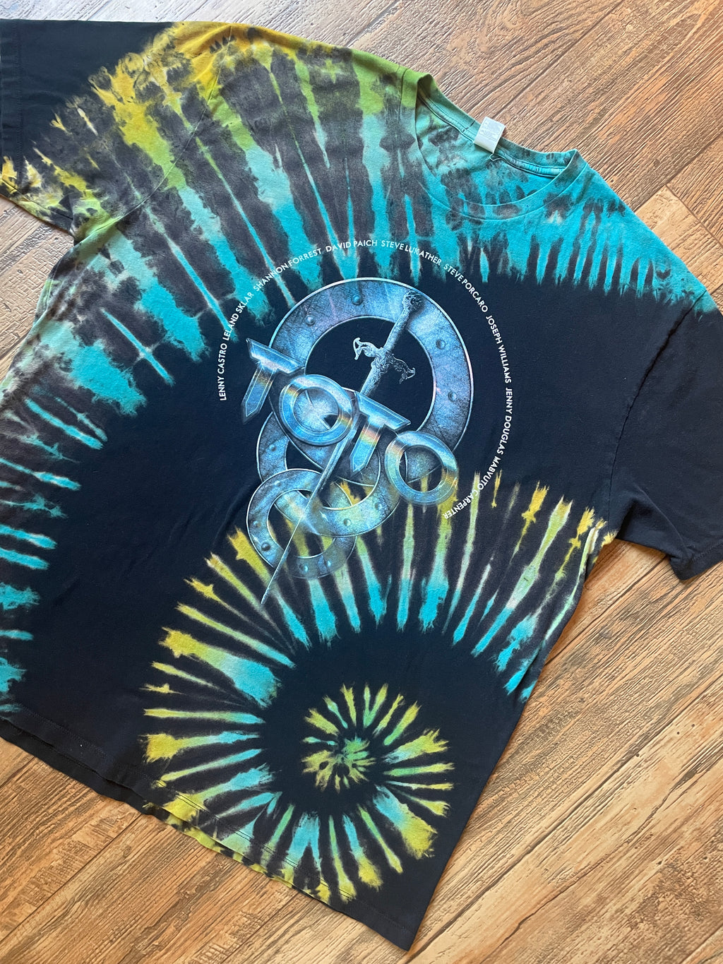 Toto 40th Anniversary Black, Blue, and Green Reverse Tie Dye Short Sleeve T-Shirt | Men's 2XL
