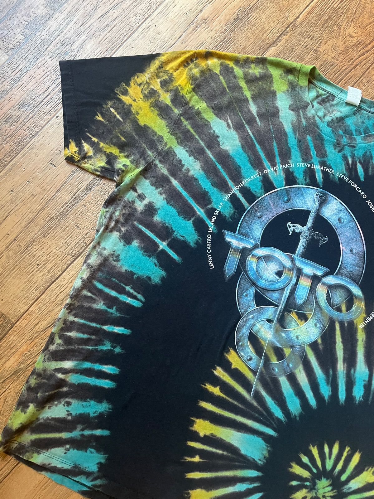 Toto 40th Anniversary Black, Blue, and Green Reverse Tie Dye Short Sleeve T-Shirt | Men's 2XL