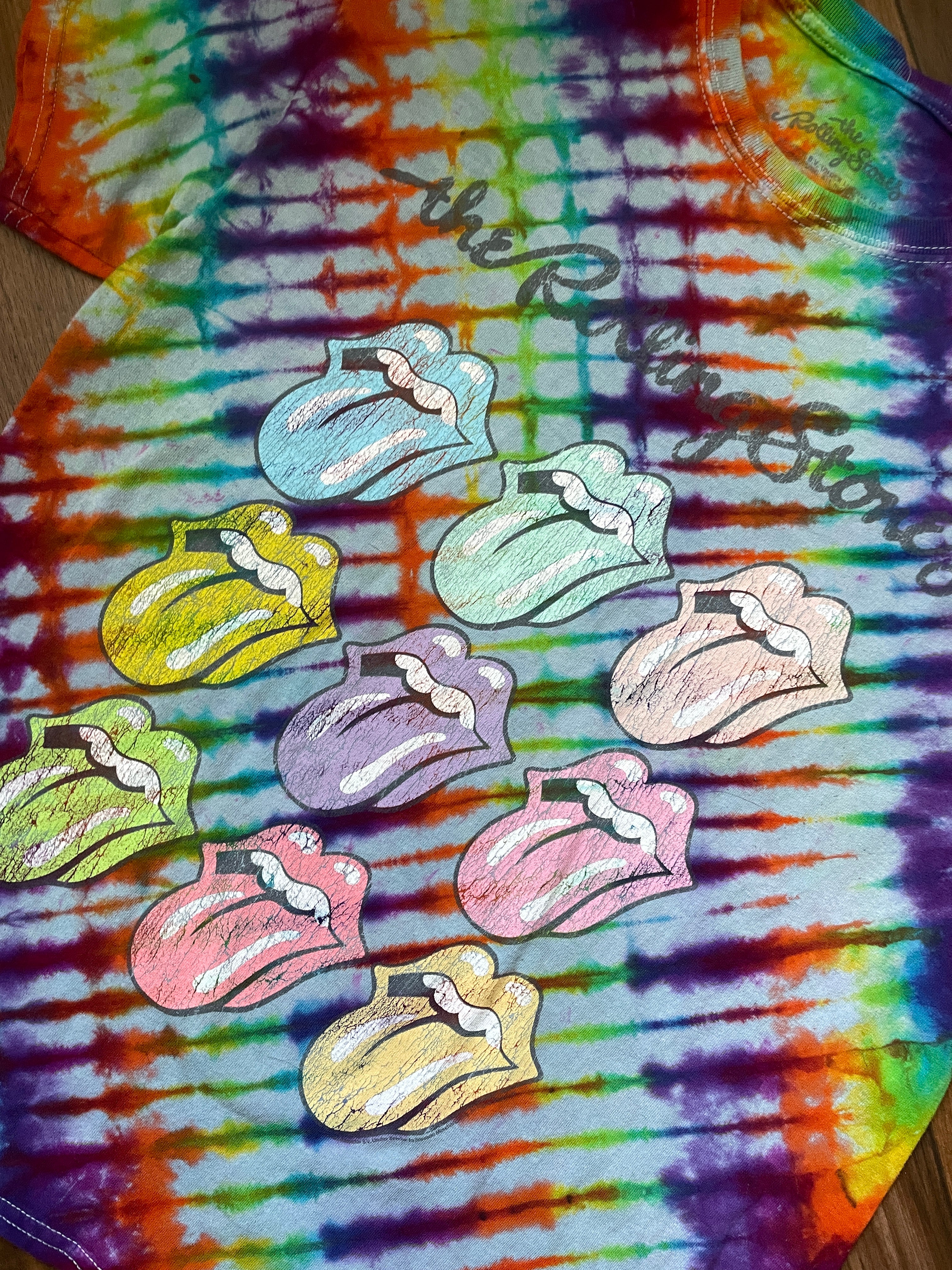 Large Men's Rolling Stones Handmade Tie Dye Short Sleeve T-Shirt | One-Of-a-Kind Upcycled Rainbow Flaming Lips Pleated Top