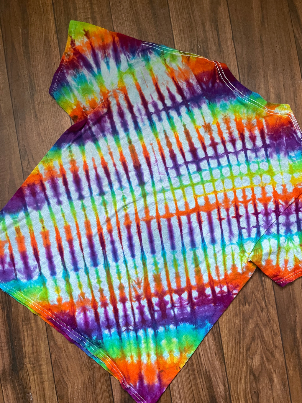 Large Men's Rolling Stones Handmade Tie Dye Short Sleeve T-Shirt | One-Of-a-Kind Upcycled Rainbow Flaming Lips Pleated Top