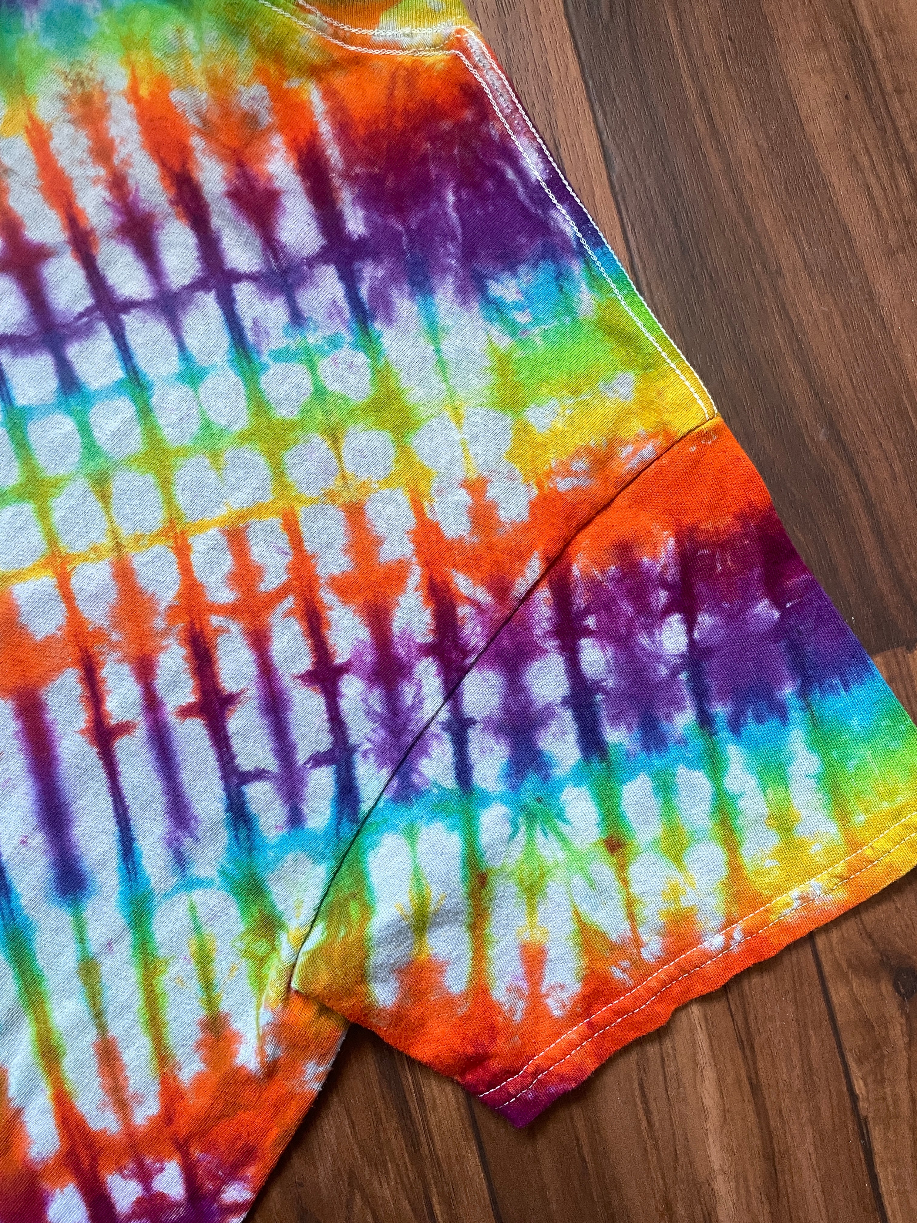 Large Men's Rolling Stones Handmade Tie Dye Short Sleeve T-Shirt | One-Of-a-Kind Upcycled Rainbow Flaming Lips Pleated Top