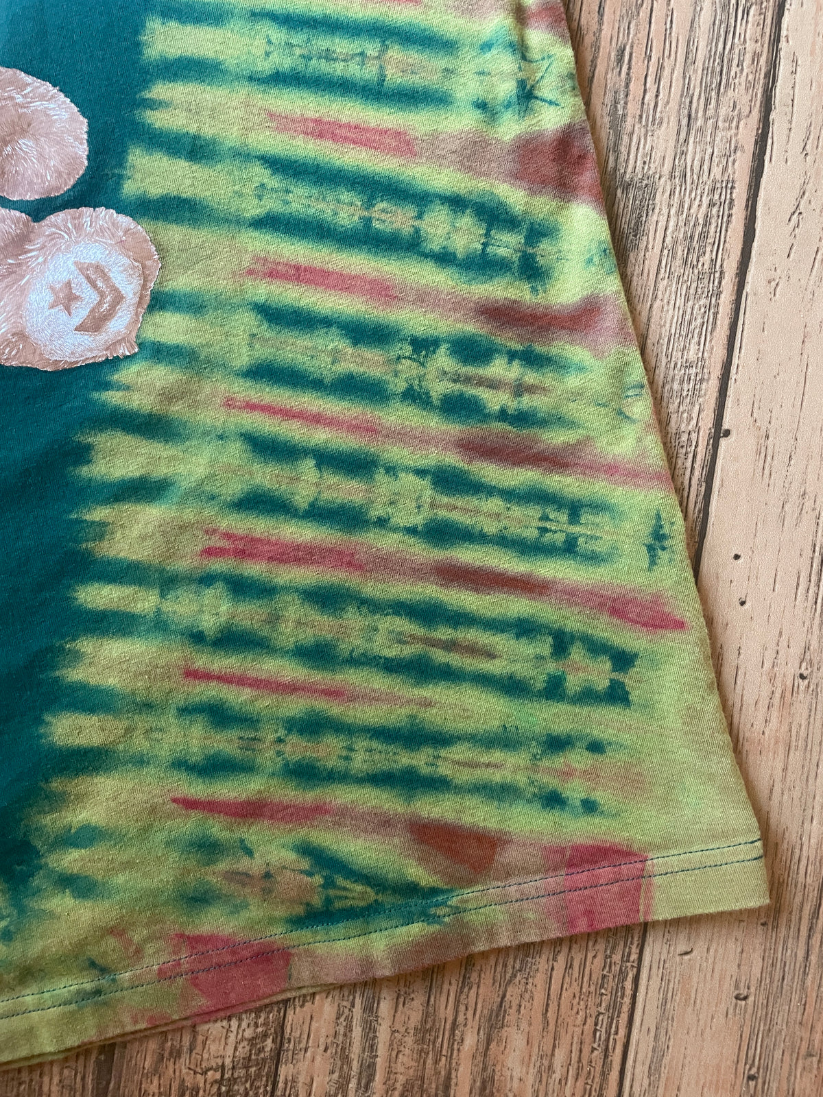 Converse Teddy Bear Green and Brown Reverse Tie Dye Short Sleeve T-Shirt | Men's Medium (Copy)