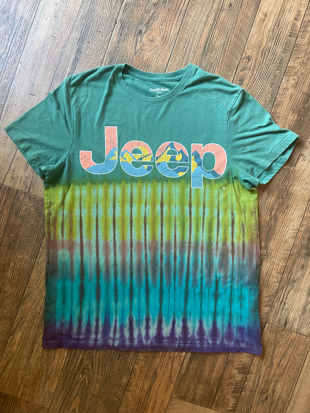Jeep Mountain Range Reverse Tie Dye Short Sleeve T-Shirt | Men's Large
