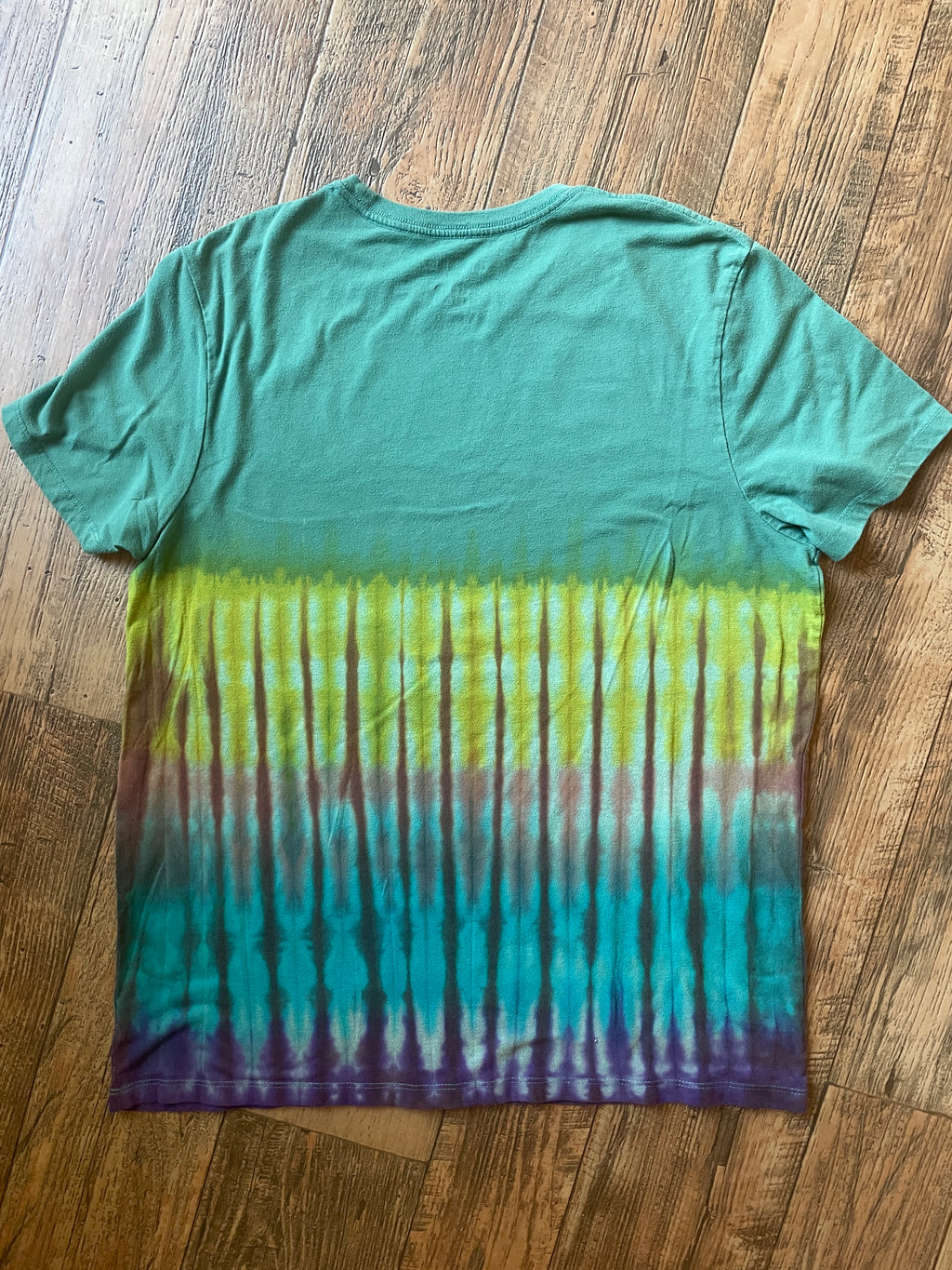 Jeep Mountain Range Reverse Tie Dye Short Sleeve T-Shirt | Men's Large