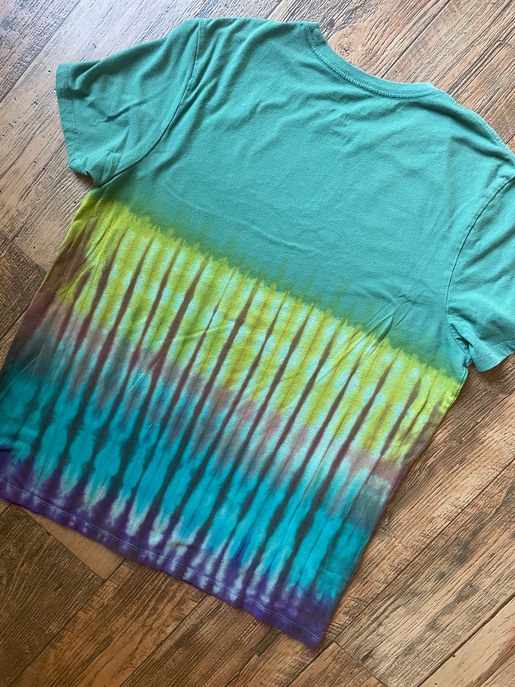Jeep Mountain Range Reverse Tie Dye Short Sleeve T-Shirt | Men's Large