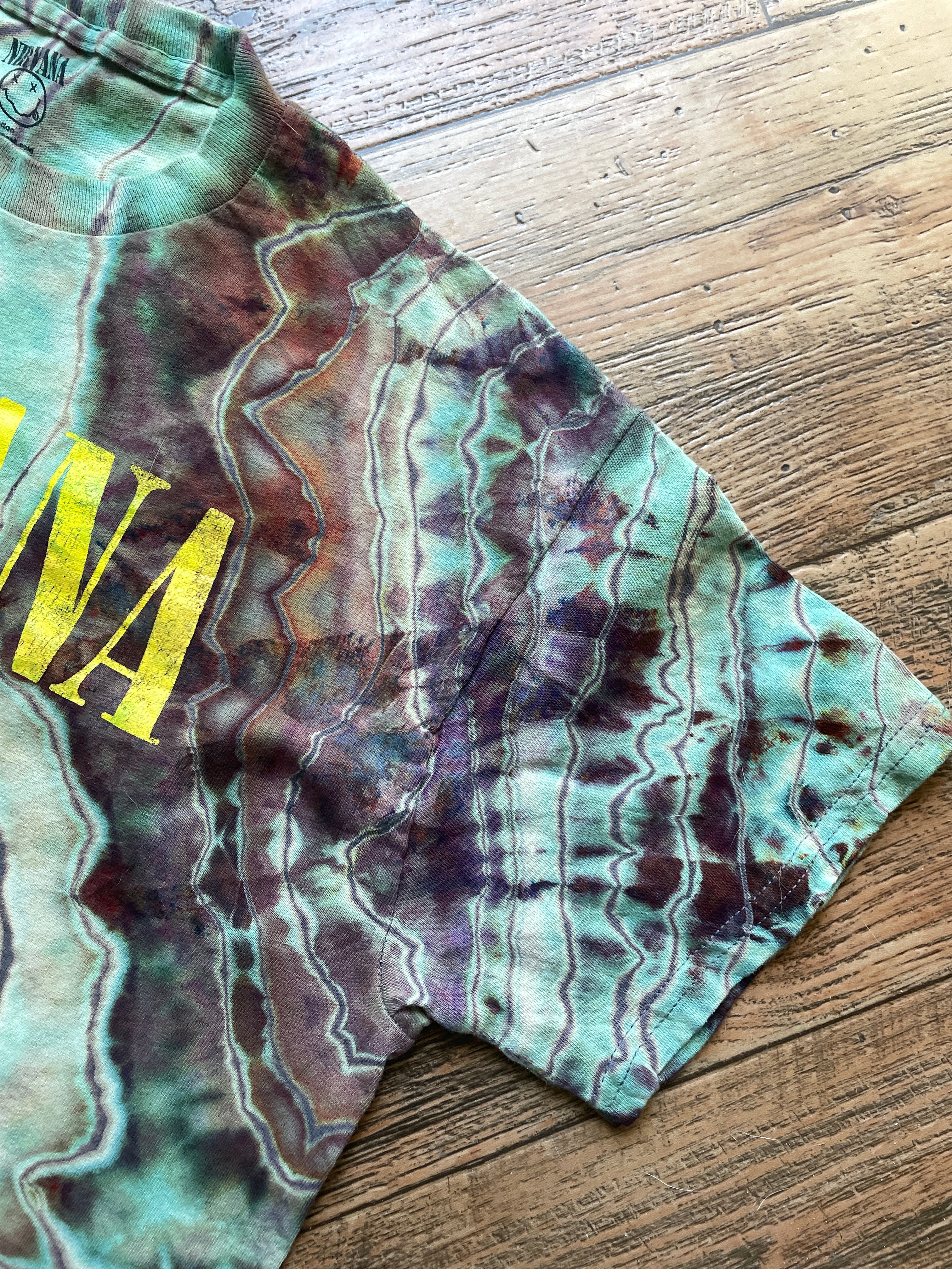 Nirvana Fungi Geode Short Sleeve Tie Dye T-Shirt | Men's Medium