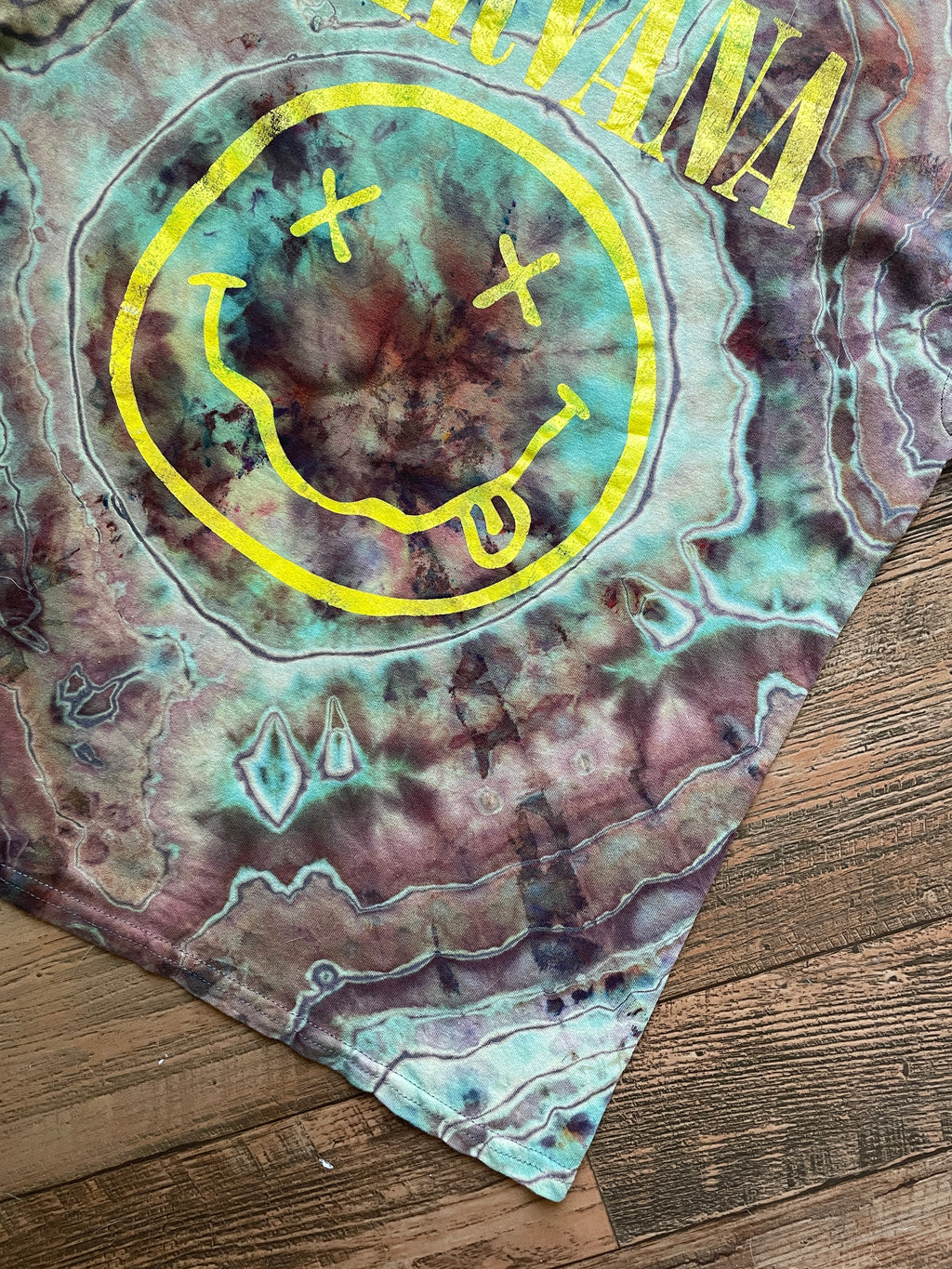 Nirvana Fungi Geode Short Sleeve Tie Dye T-Shirt | Men's Medium