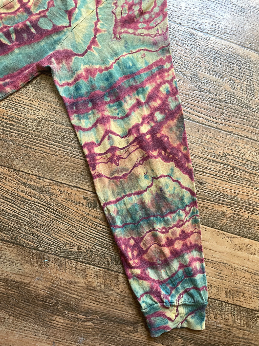 North Carolina Mountains Multicolor Geode Long Sleeve Reverse Tie Dye T-Shirt | Men's Large