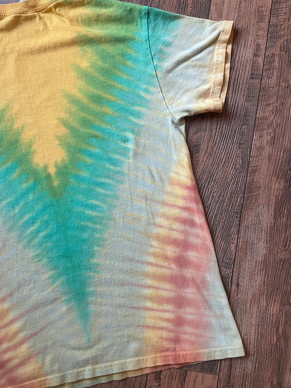 Star Wars Boba Fett Yellow and Green Tie Dye Short Sleeve T-Shirt | Men's Medium
