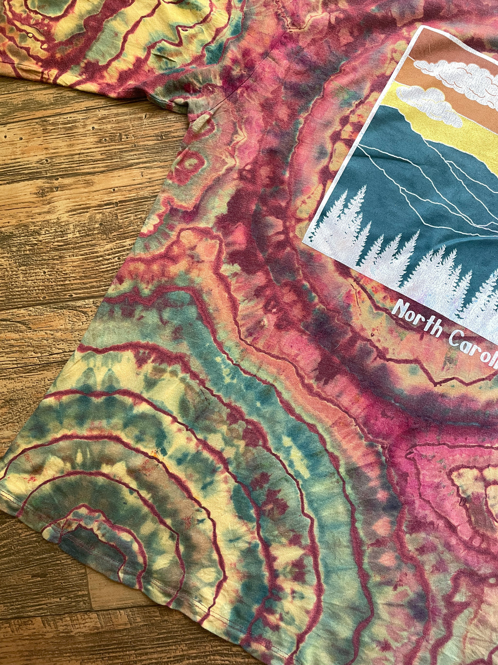 North Carolina Mountains Multicolor Geode Long Sleeve Reverse Tie Dye T-Shirt | Men's Large
