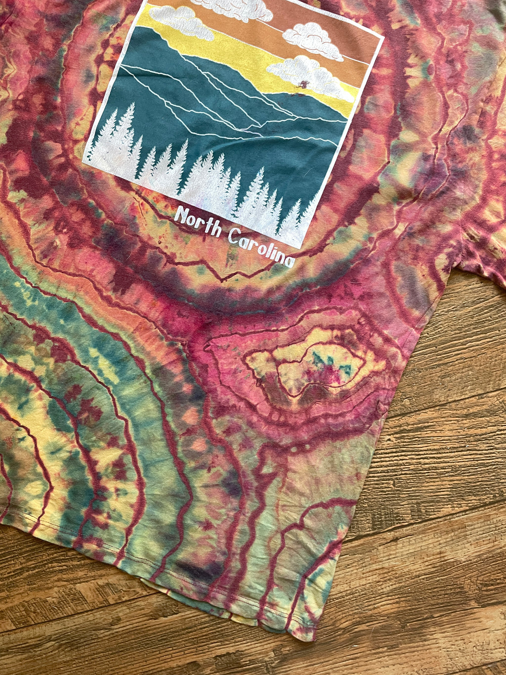 North Carolina Mountains Multicolor Geode Long Sleeve Reverse Tie Dye T-Shirt | Men's Large