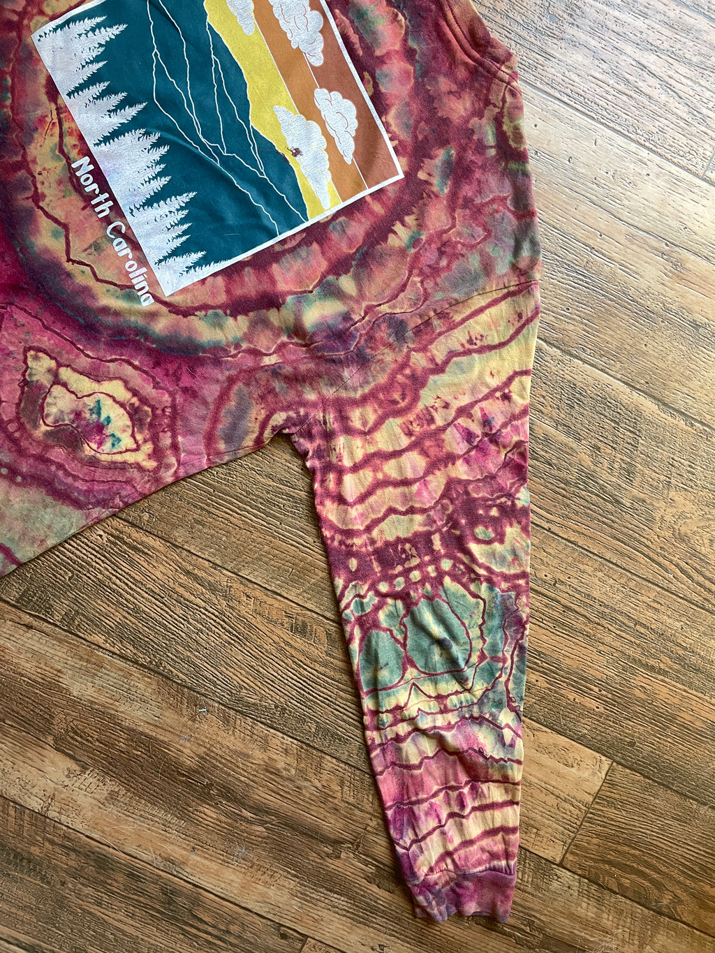 North Carolina Mountains Multicolor Geode Long Sleeve Reverse Tie Dye T-Shirt | Men's Large