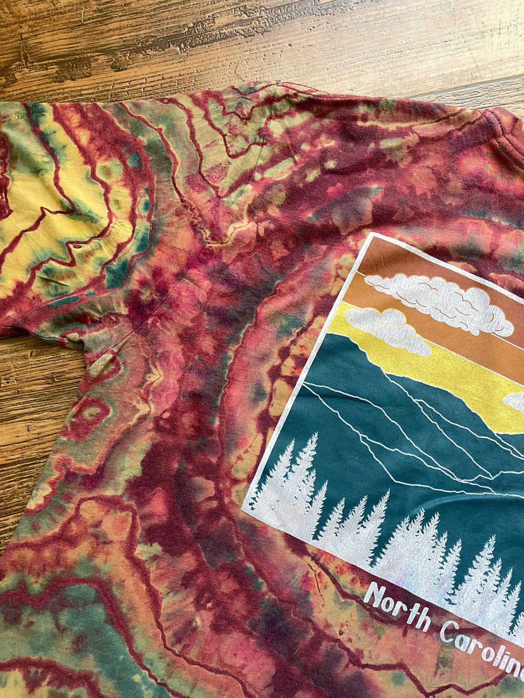 North Carolina Mountains Multicolor Geode Long Sleeve Reverse Tie Dye T-Shirt | Men's Large