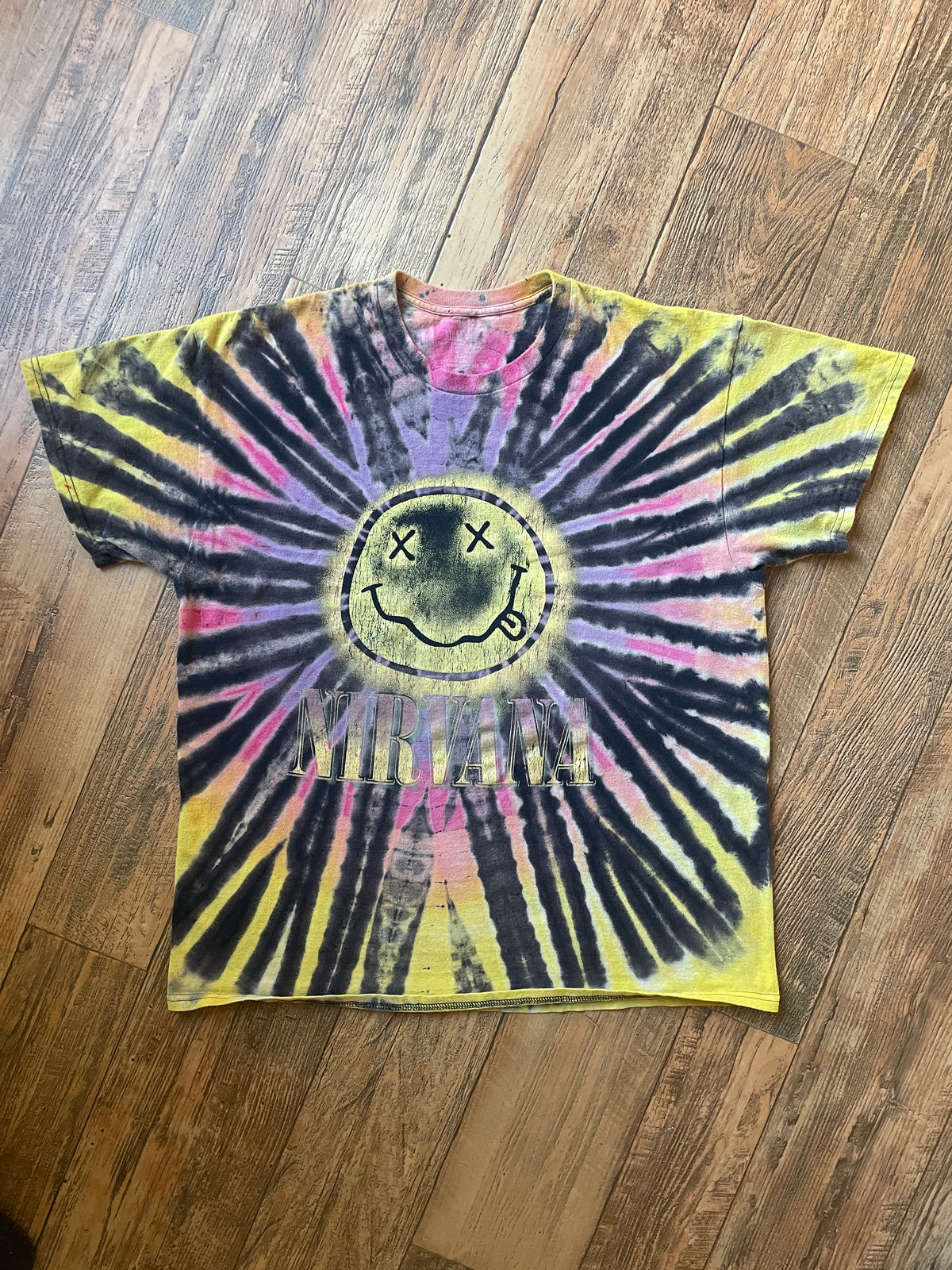 Nirvana Black and Neon Reverse Tie Dye Short Sleeve T-Shirt | Men's XL