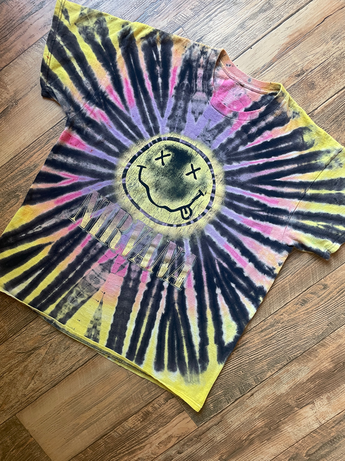 Nirvana Black and Neon Reverse Tie Dye Short Sleeve T-Shirt | Men's XL