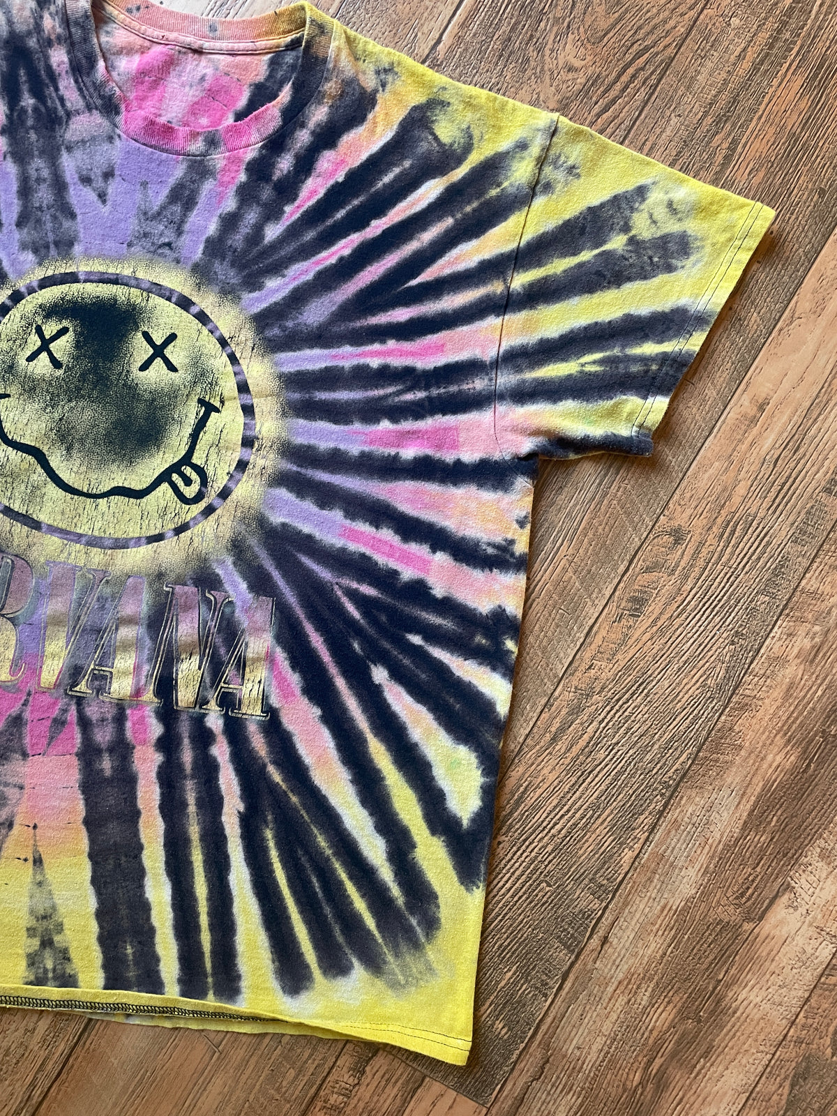 Nirvana Black and Neon Reverse Tie Dye Short Sleeve T-Shirt | Men's XL