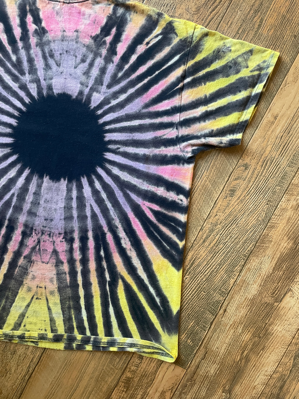 Nirvana Black and Neon Reverse Tie Dye Short Sleeve T-Shirt | Men's XL