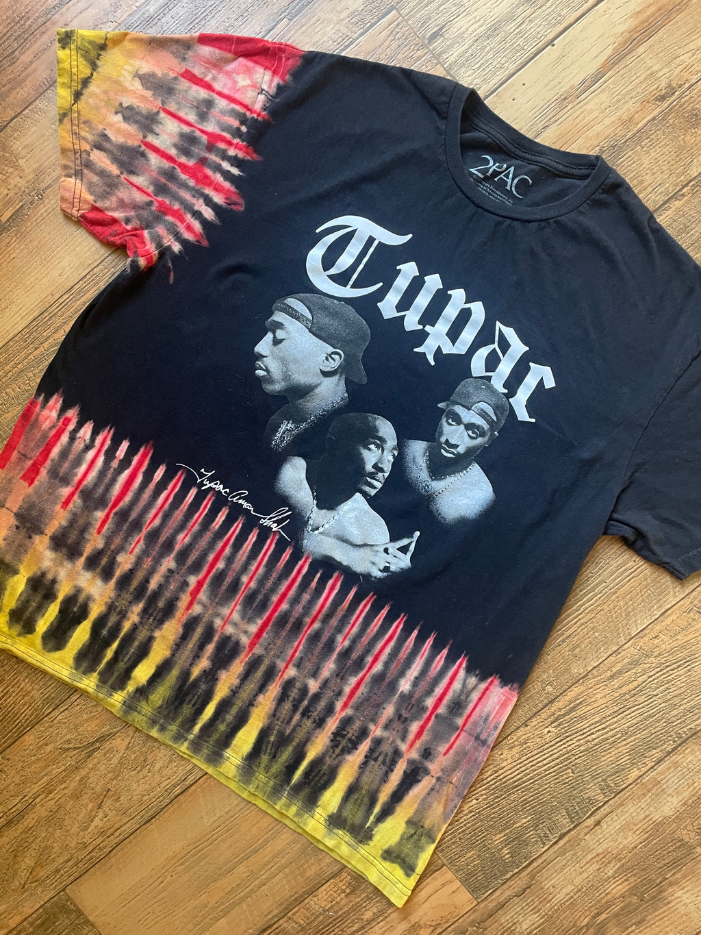 Nirvana Black and Neon Reverse Tie Dye Short Sleeve T-Shirt | Men's XL